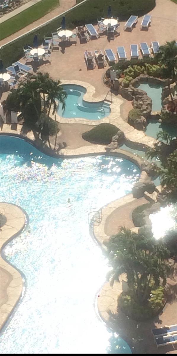 19195 NE 36th Ct #2304 Aventura, FL 33180