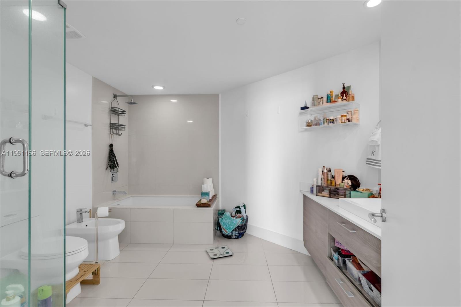 1300 S Miami Ave #1601 Miami, FL 33130