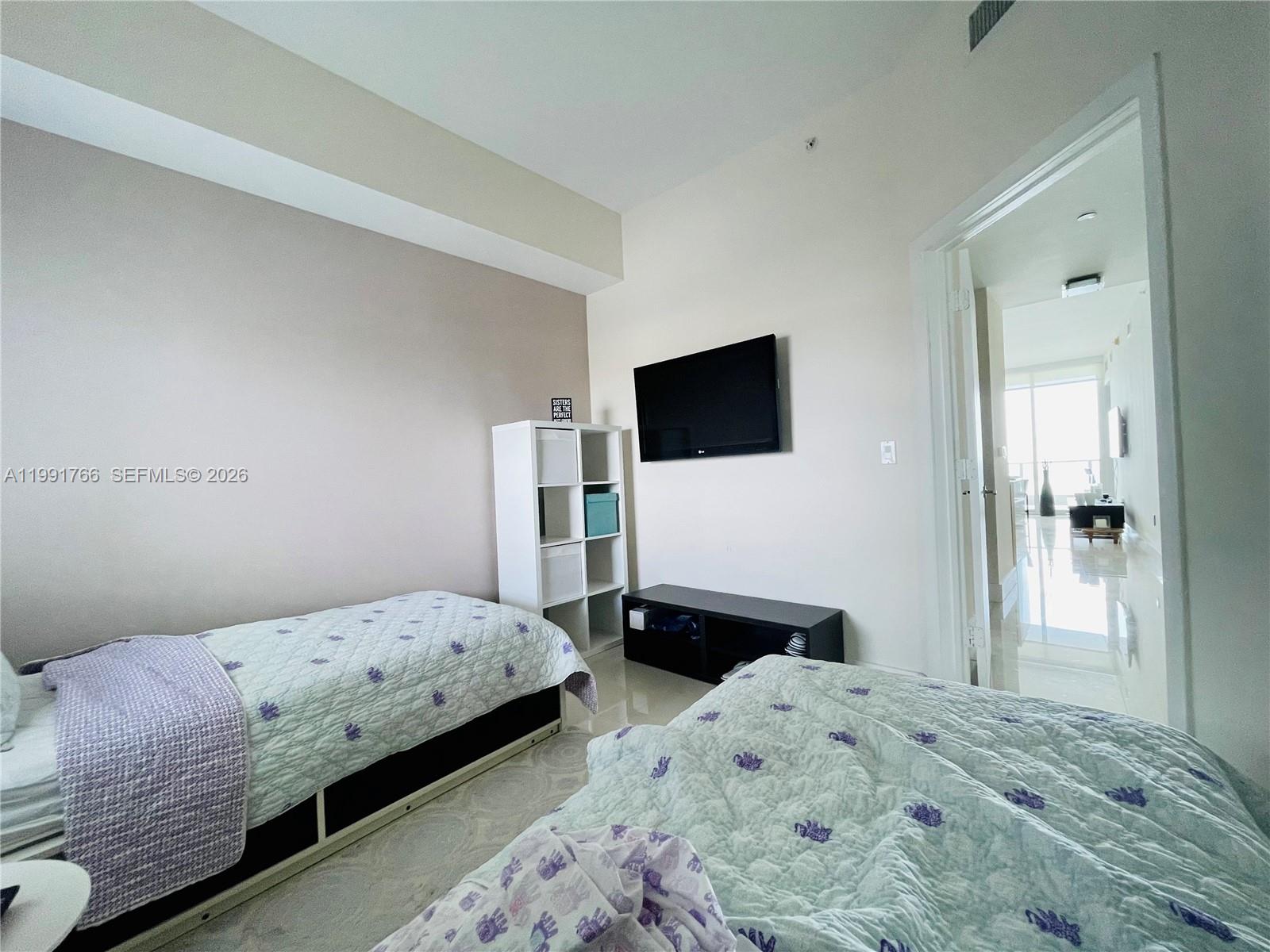 image Paramount Bay9