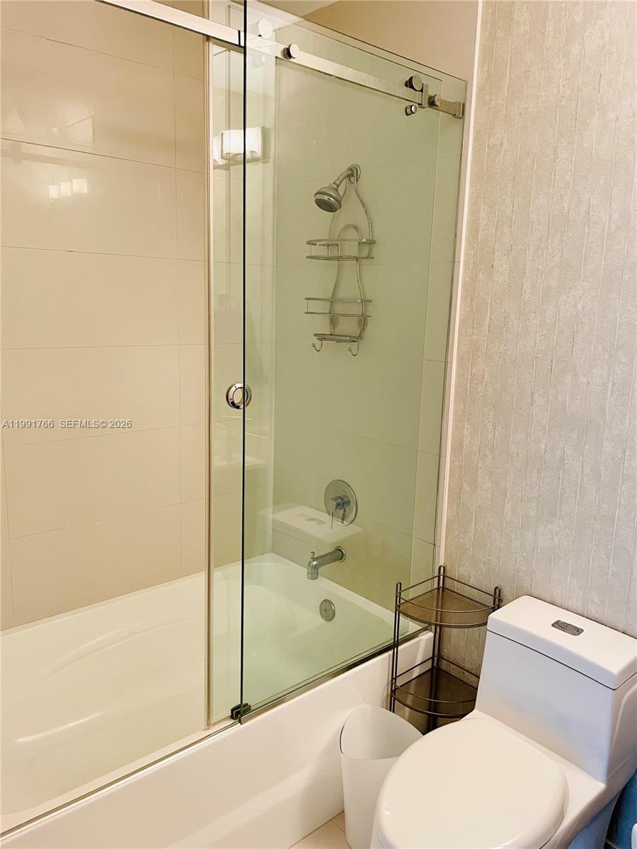 image Paramount Bay7