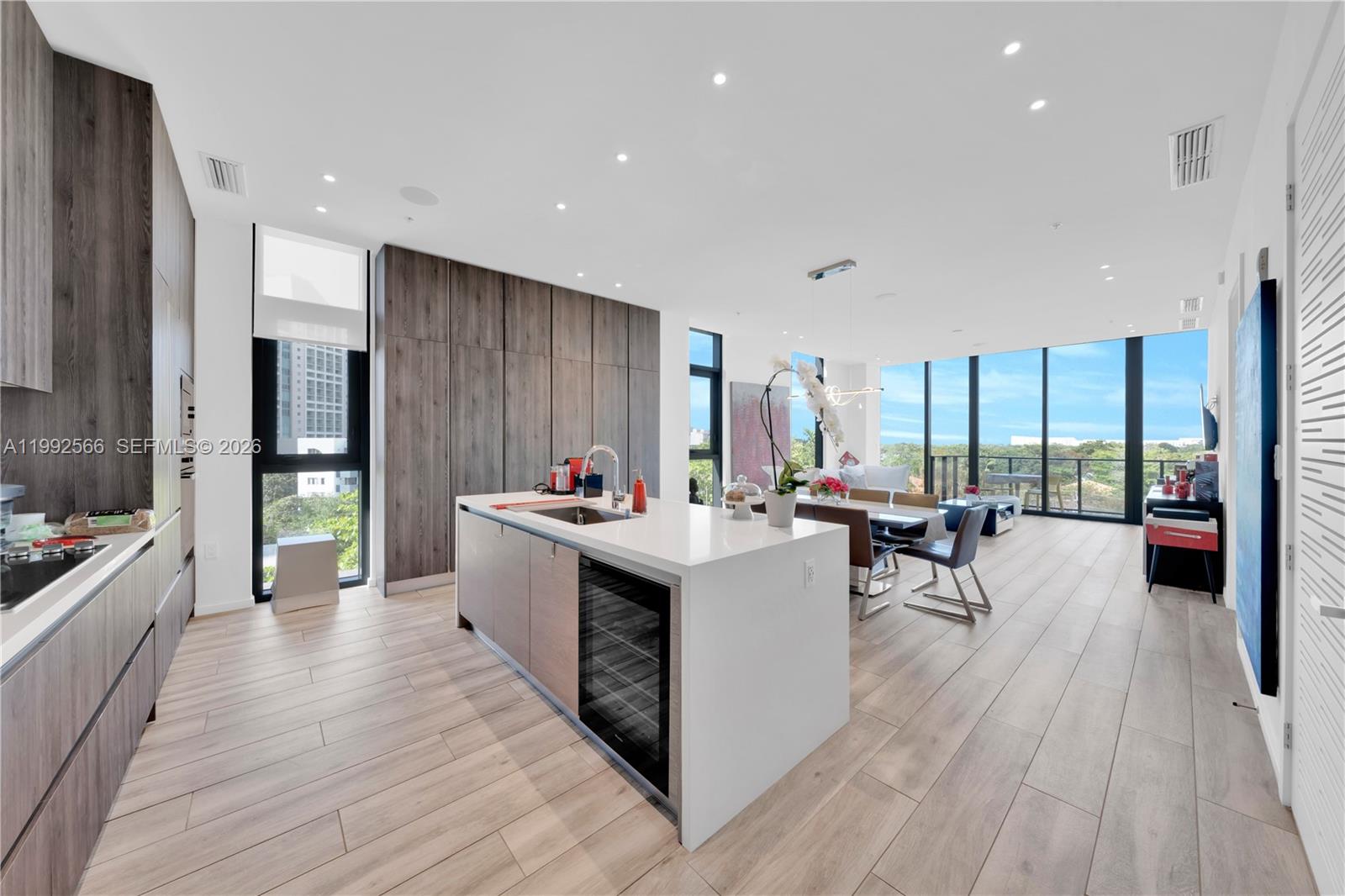 3156 SW 27th Ave #501 Miami, FL 33133