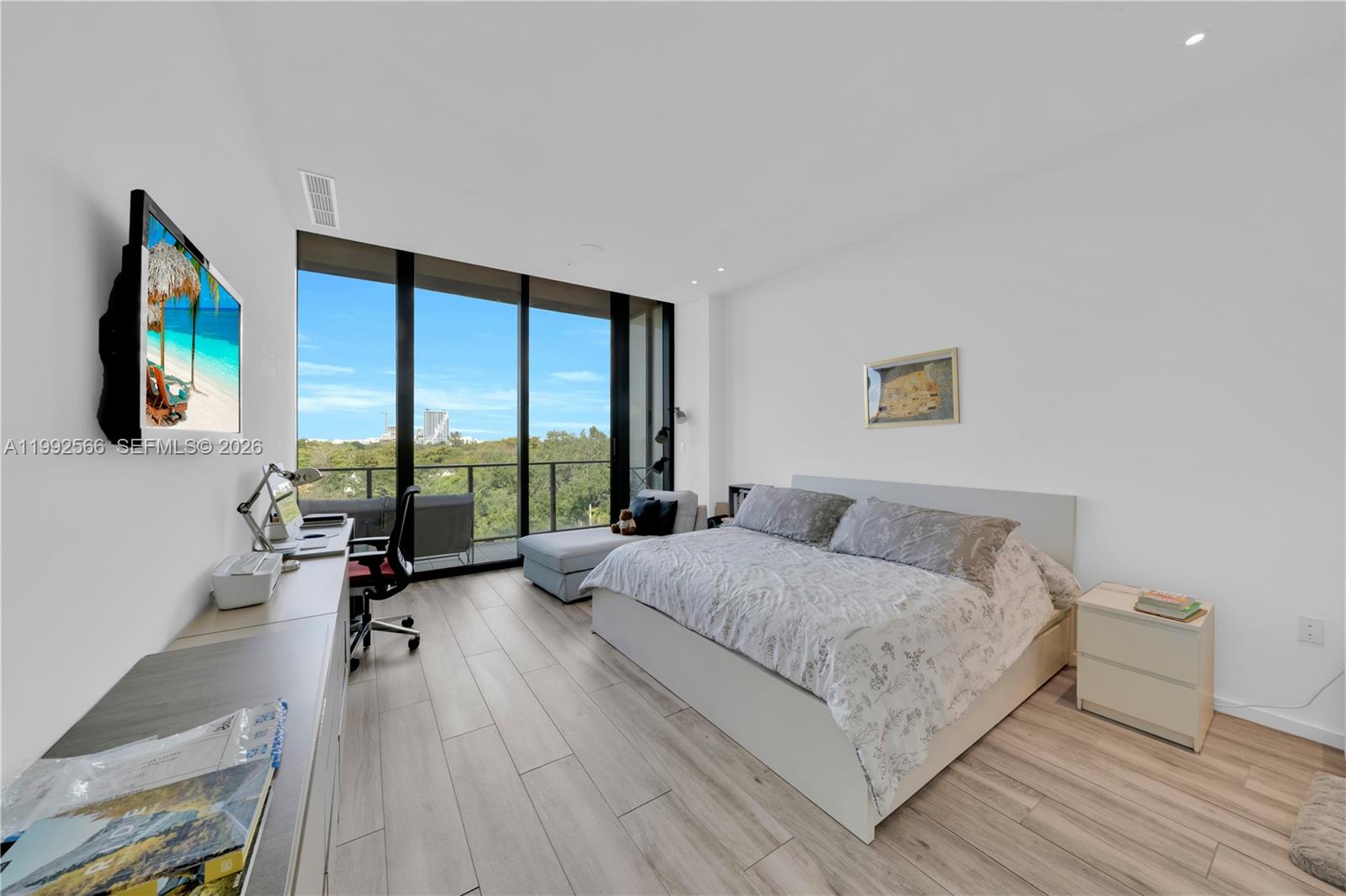 3156 SW 27th Ave #501 Miami, FL 33133