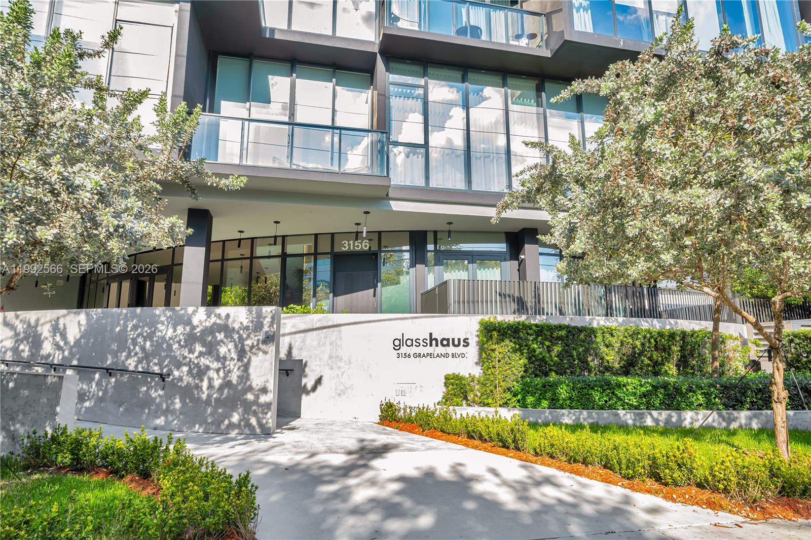 3156 SW 27th Ave #501 Miami, FL 33133