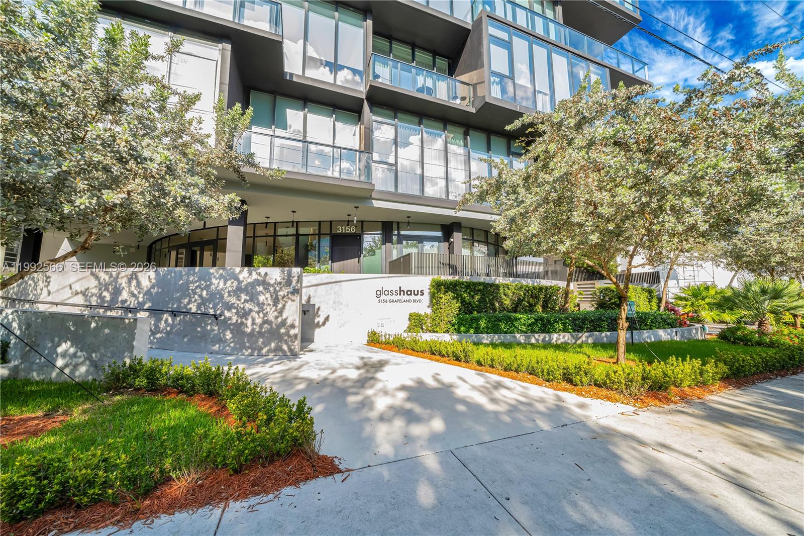 3156 SW 27th Ave #501 Miami, FL 33133