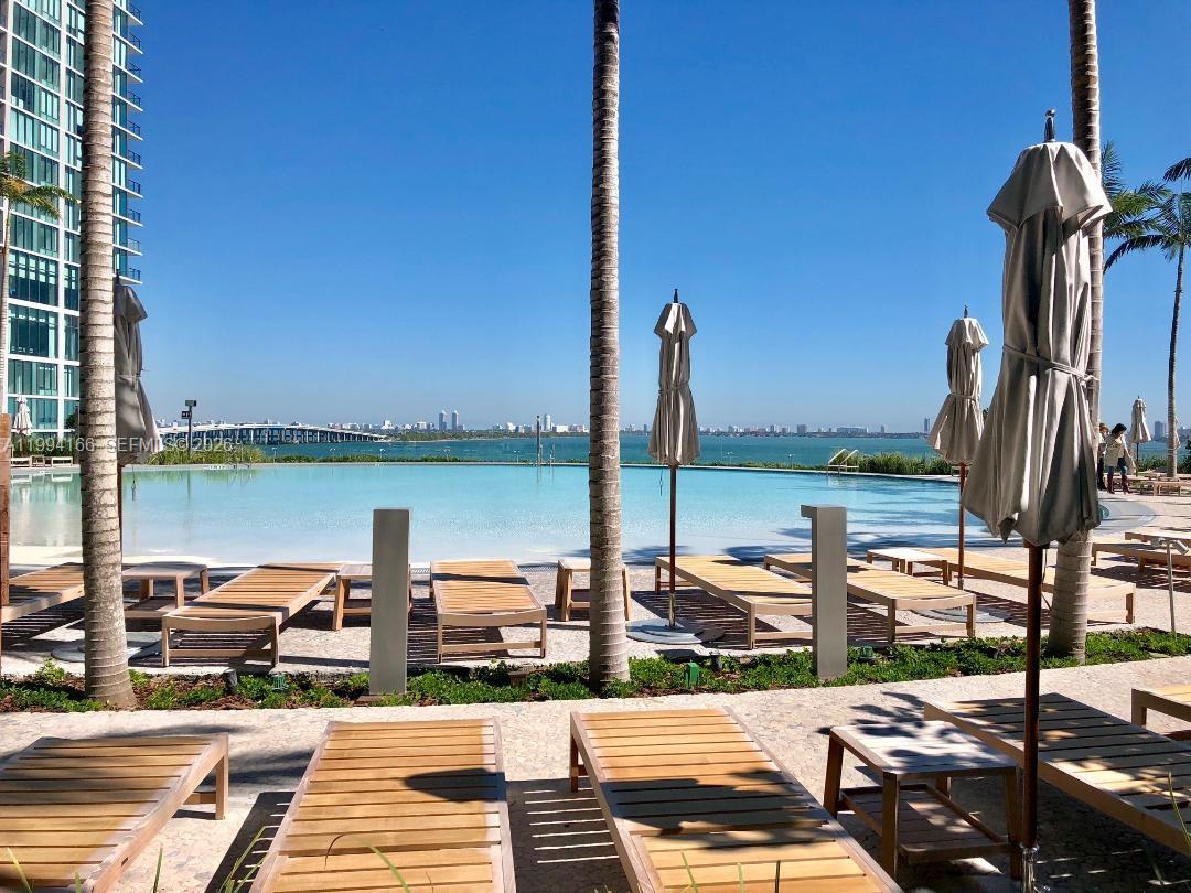 480 NE 31st St #802 Miami, FL 33137