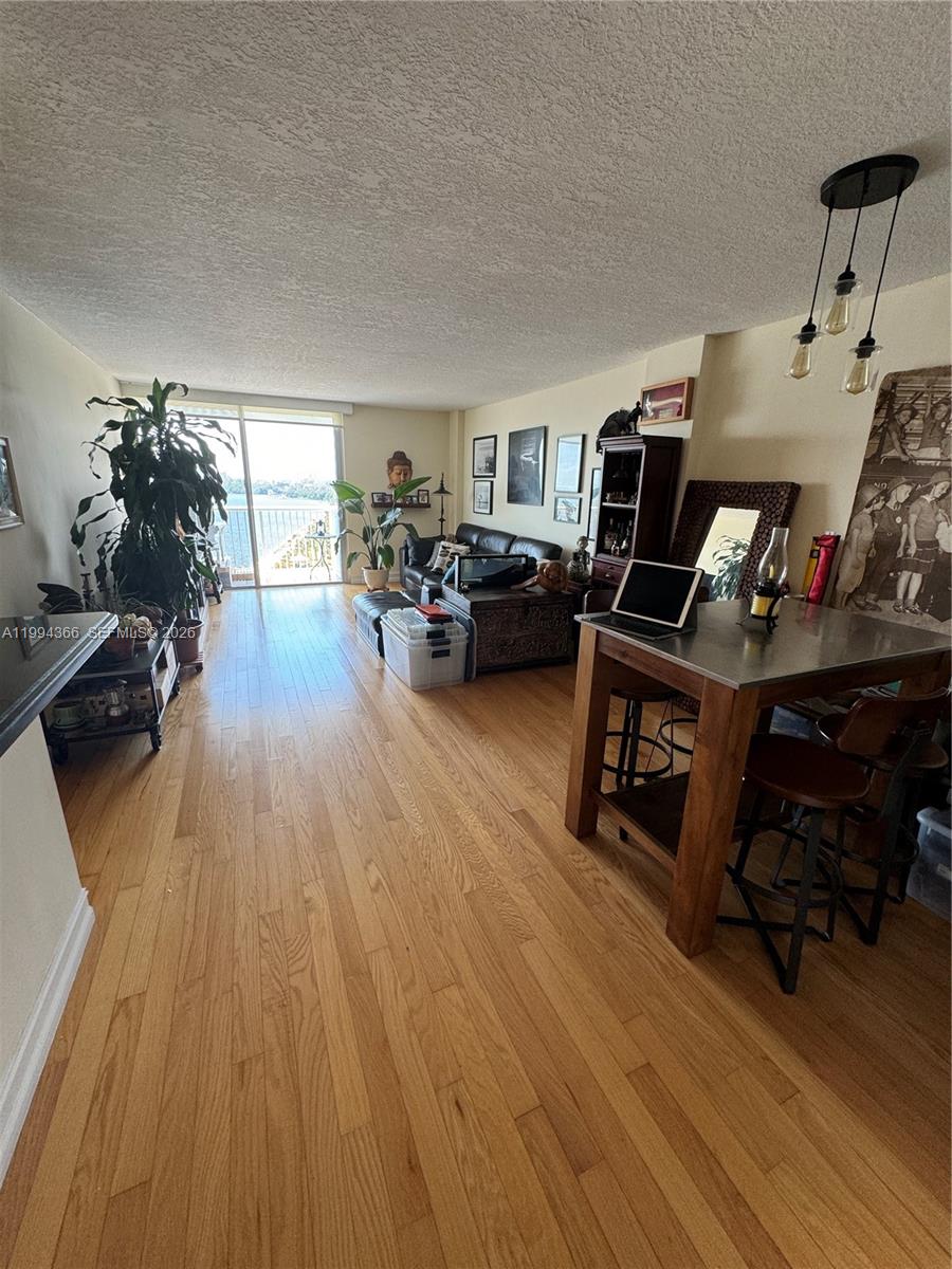 150 SE 25th Rd #11L Miami, FL 33129