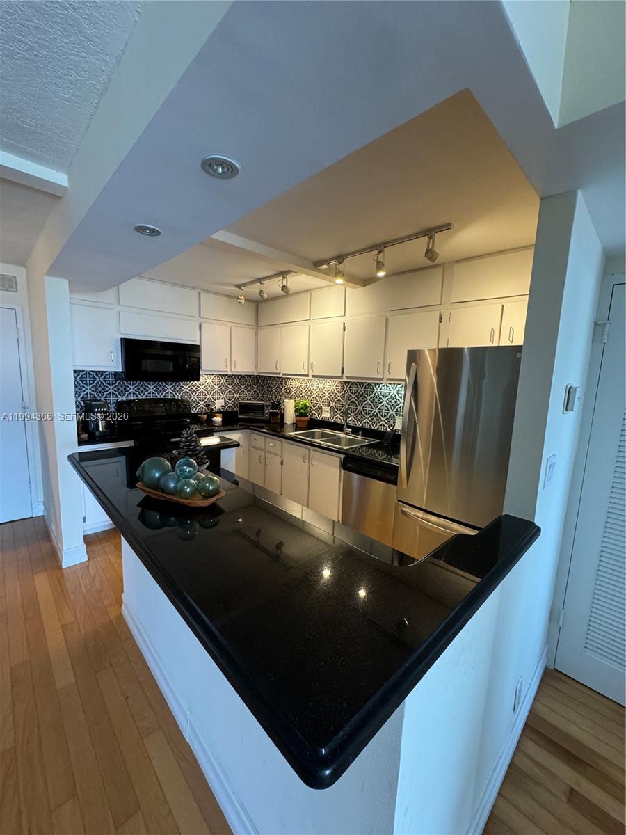 150 SE 25th Rd #11L Miami, FL 33129