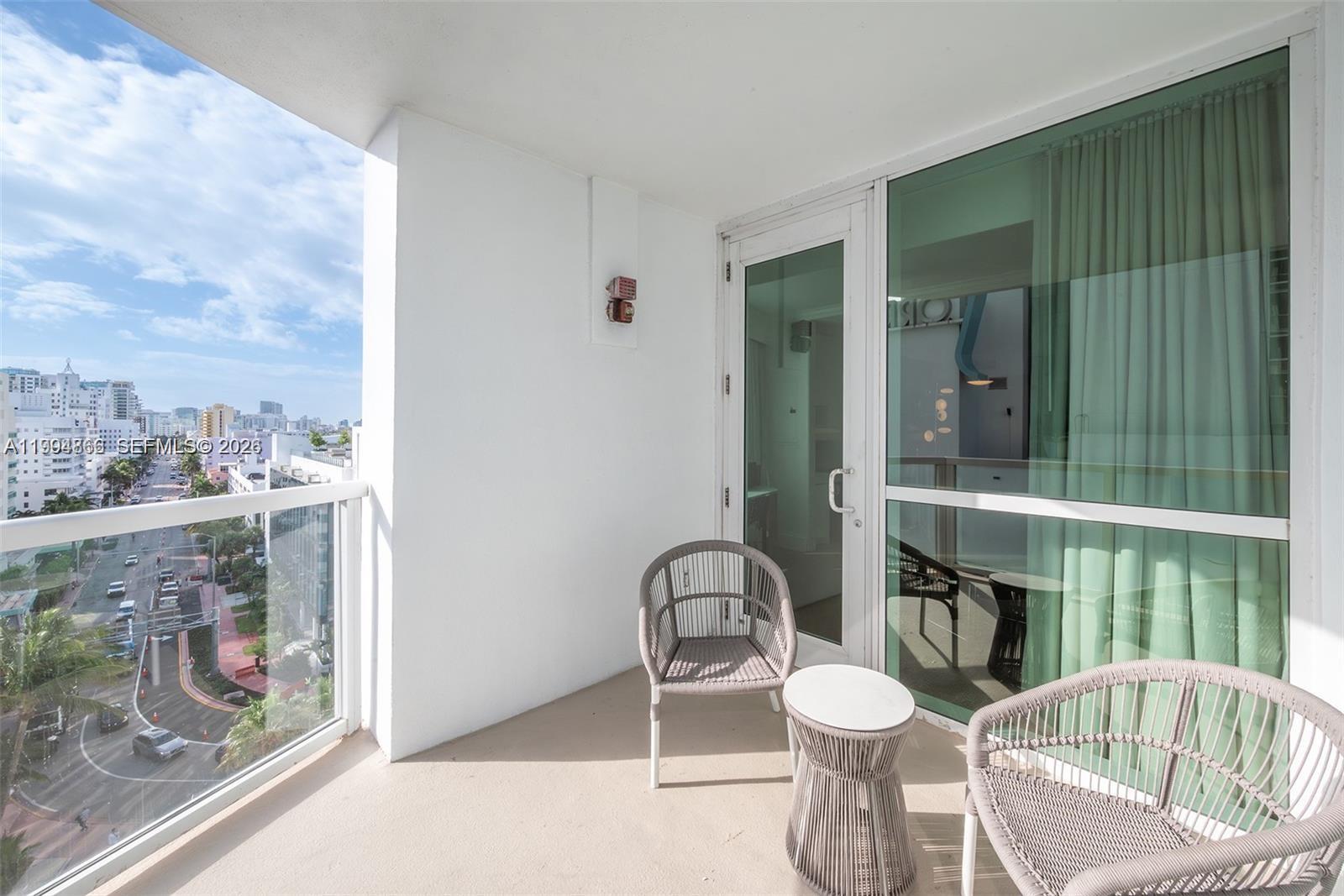 4401 Collins Ave #902 Miami Beach, FL 33140