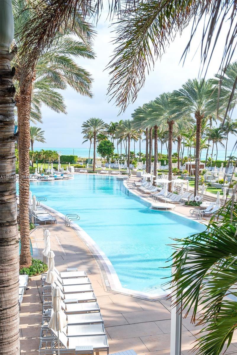 4401 Collins Ave #902 Miami Beach, FL 33140