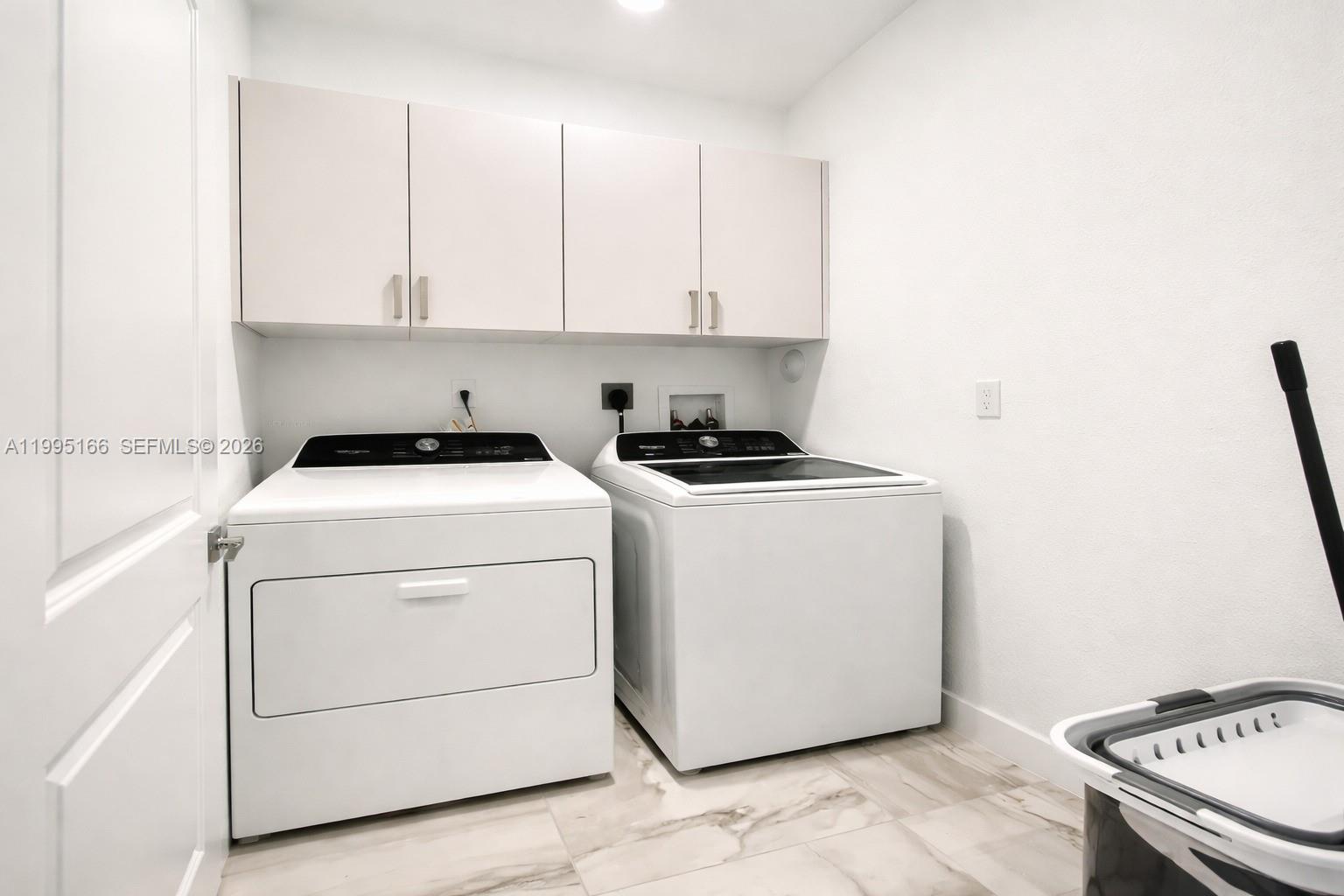 181 SW 170th Ave Pembroke Pines, FL 33027