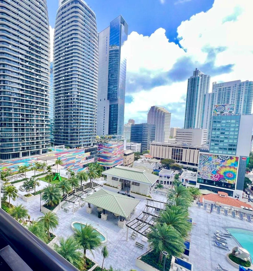 image Nine at Mary Brickell Village18
