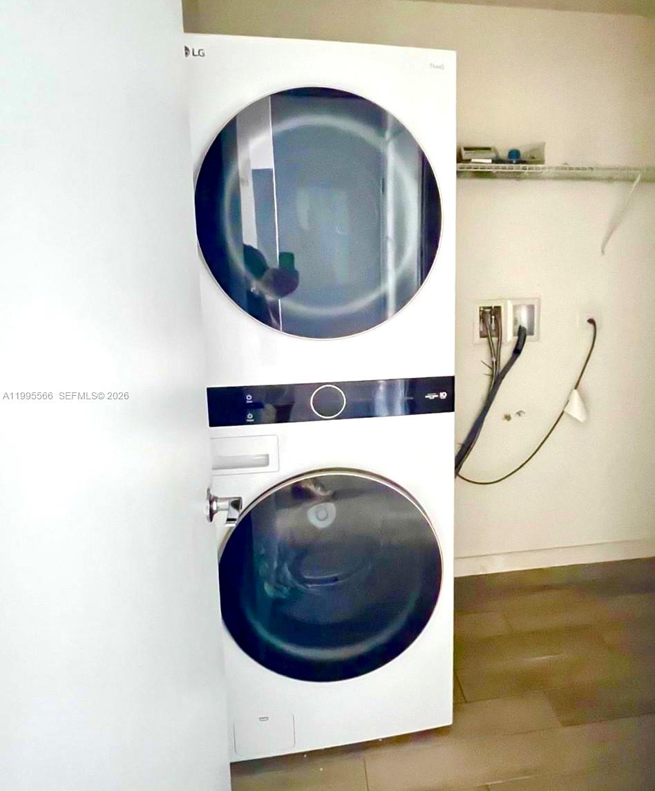 image Nine at Mary Brickell Village26