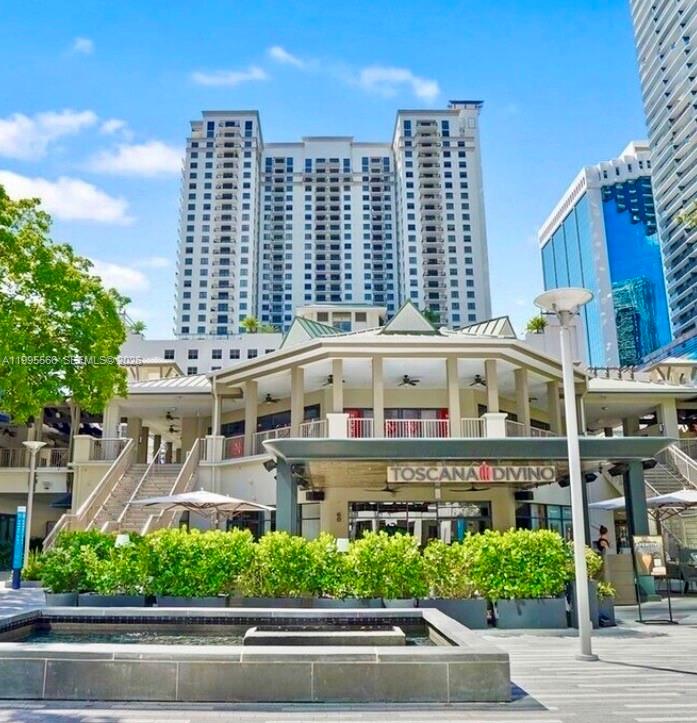 image Nine at Mary Brickell Village2