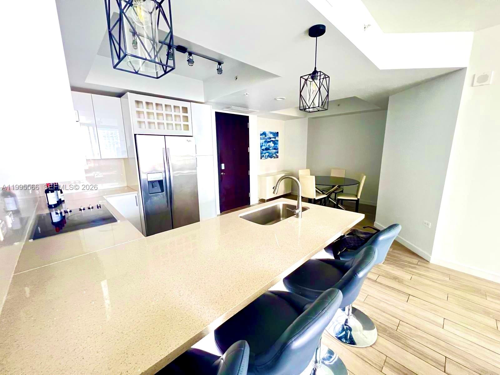 image Nine at Mary Brickell Village5