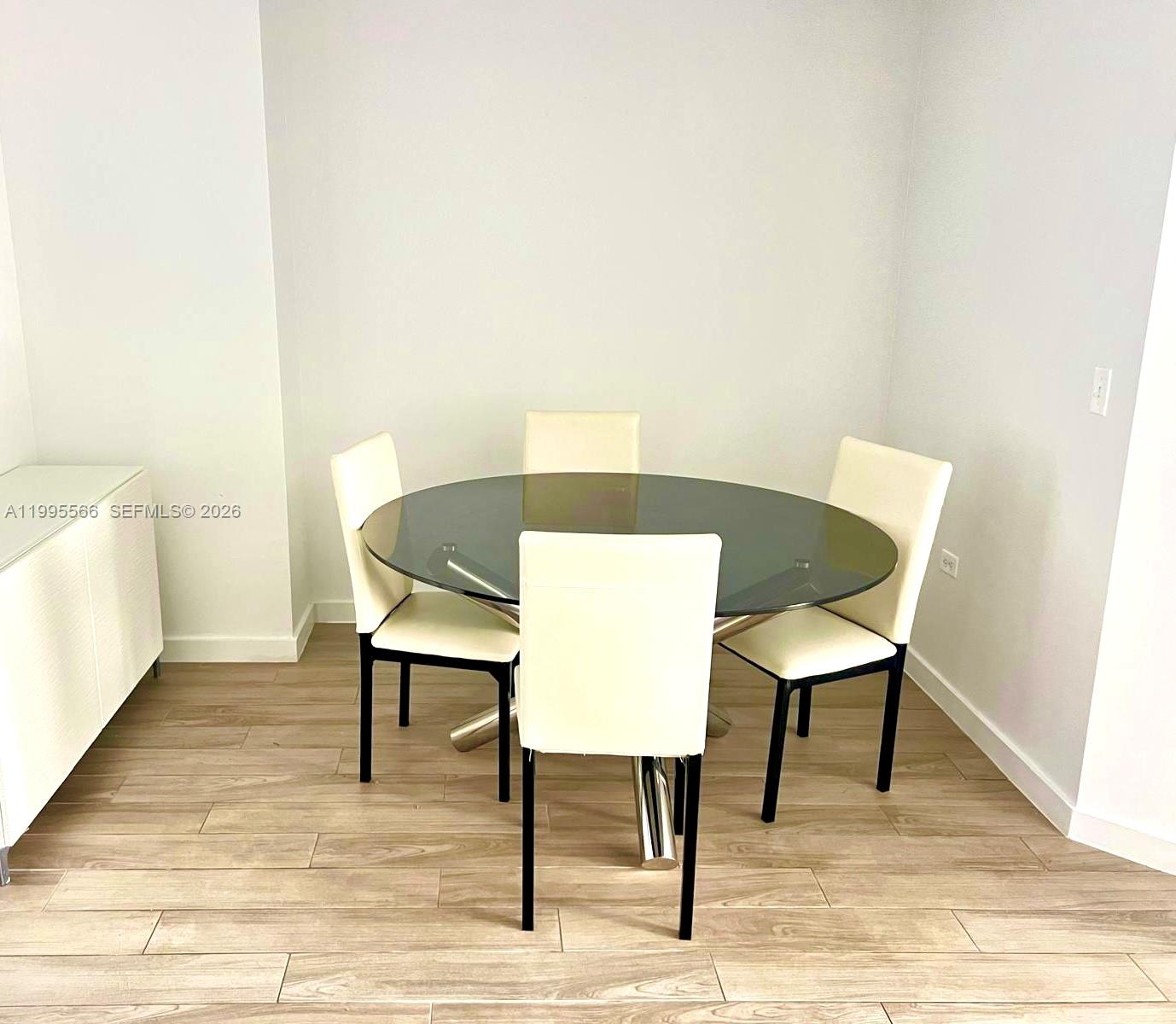 image Nine at Mary Brickell Village8