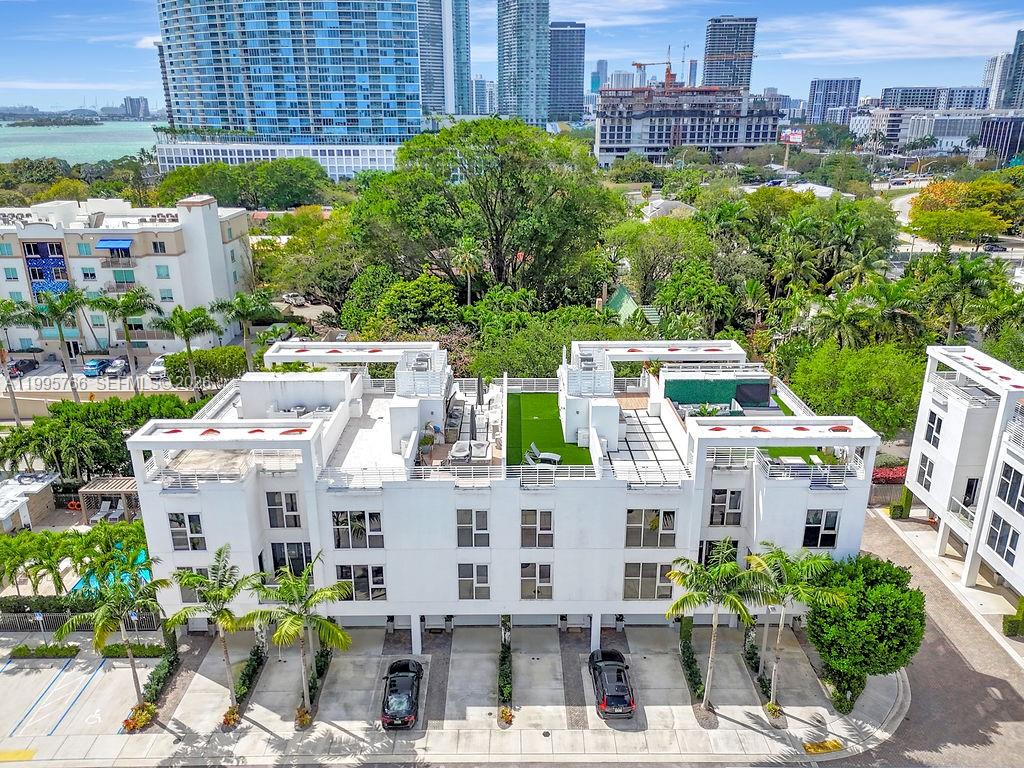 455 NE 39th St #205 Miami, FL 33137