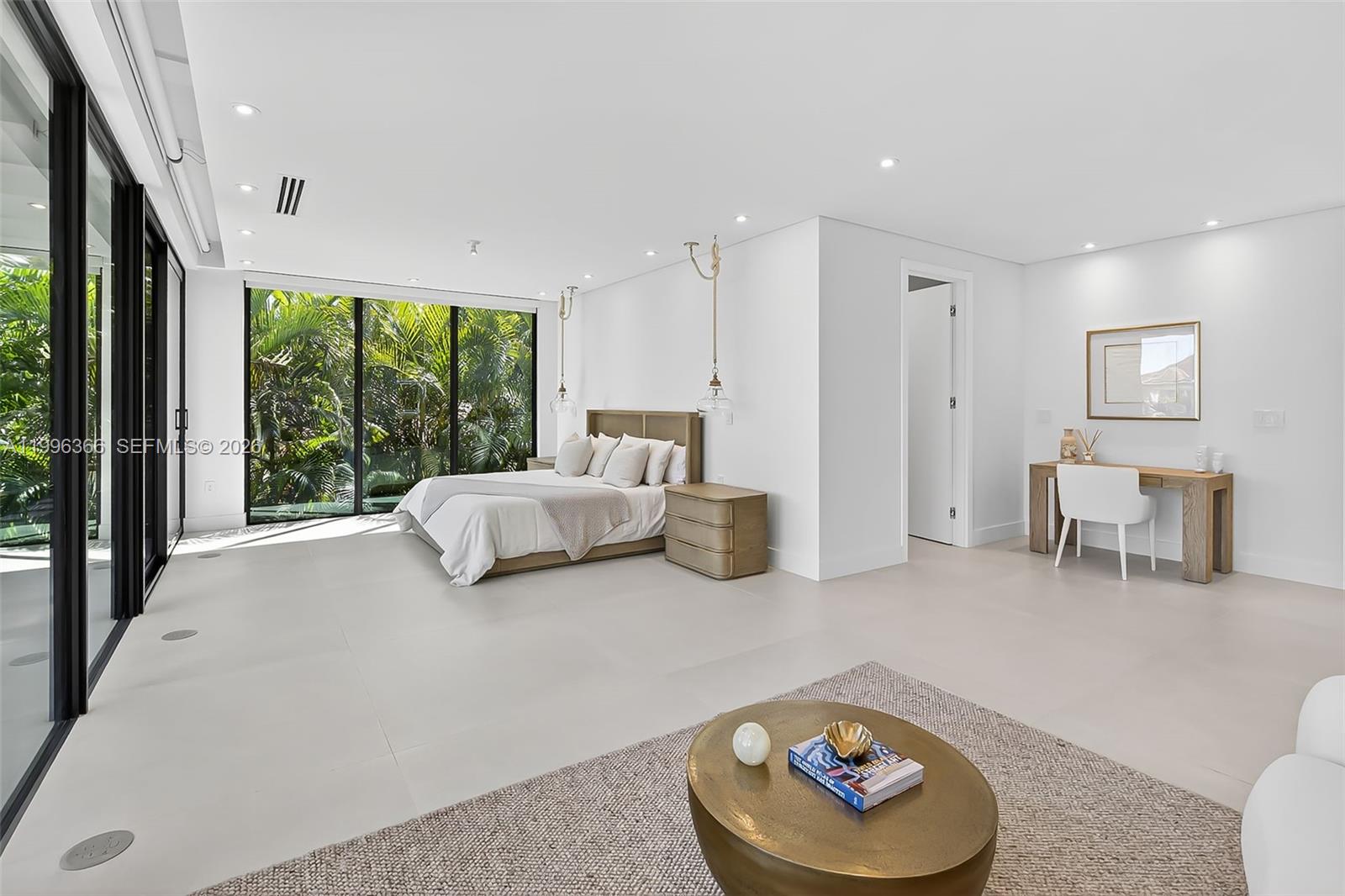 620 Solar Isle Dr Fort Lauderdale, FL 33301