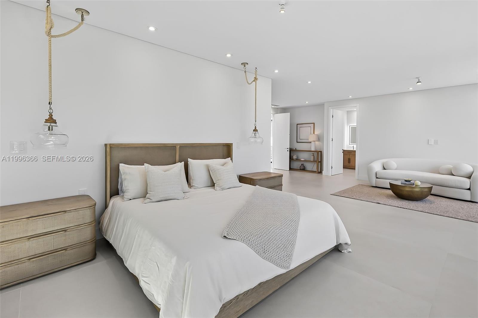 620 Solar Isle Dr Fort Lauderdale, FL 33301