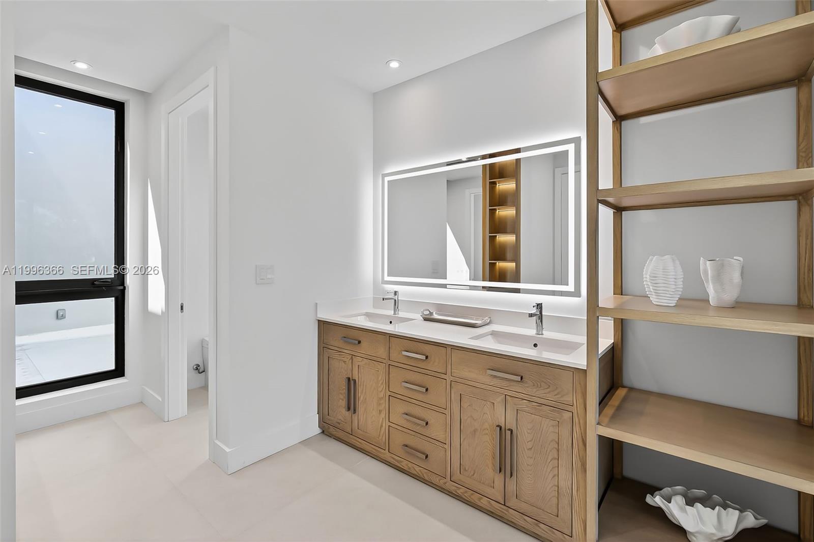 620 Solar Isle Dr Fort Lauderdale, FL 33301