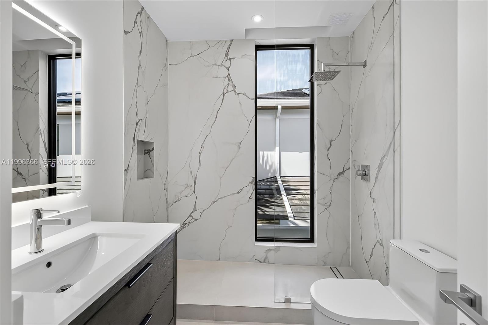 620 Solar Isle Dr Fort Lauderdale, FL 33301