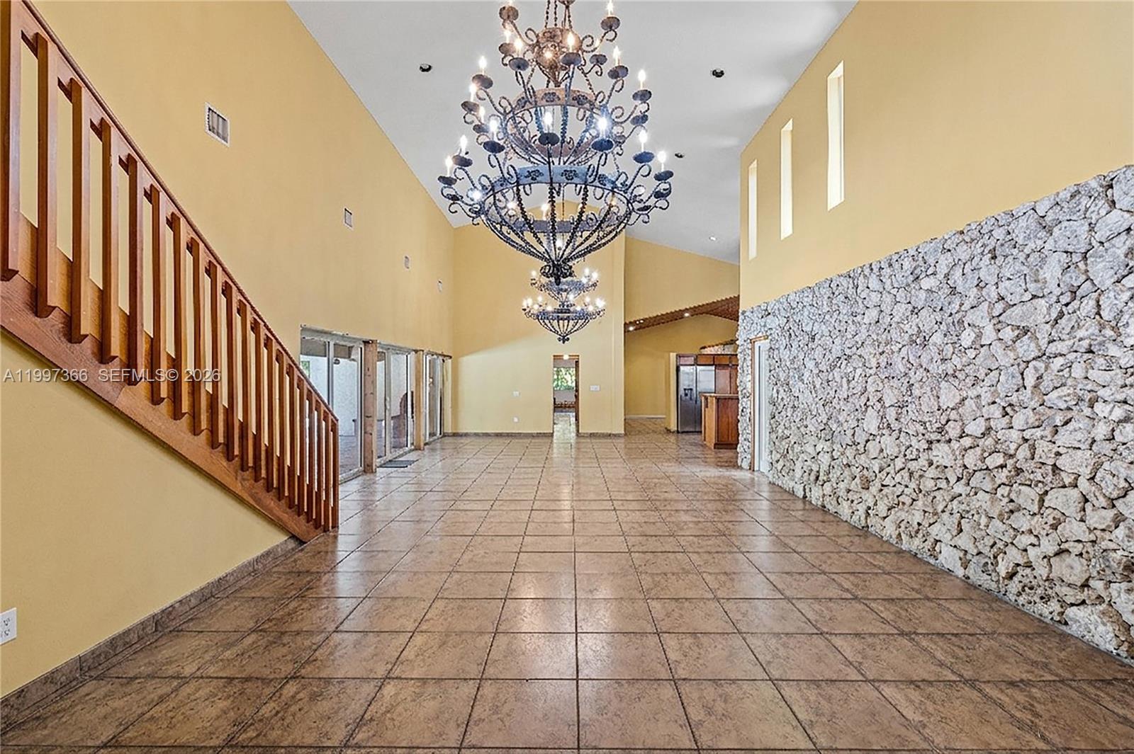 7997 SW 76th Ave Miami, FL 33143