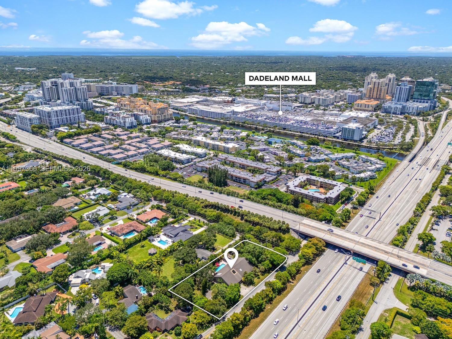 7997 SW 76th Ave Miami, FL 33143