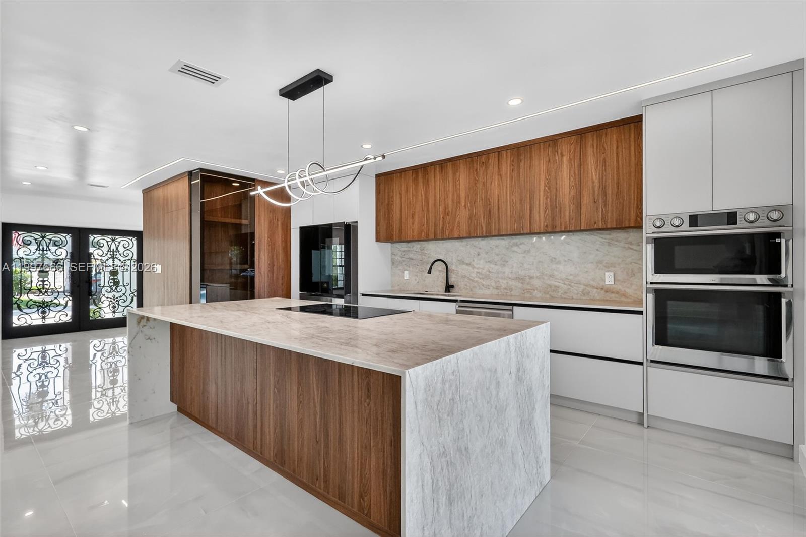 607 Layne Blvd Hallandale Beach, FL 33009