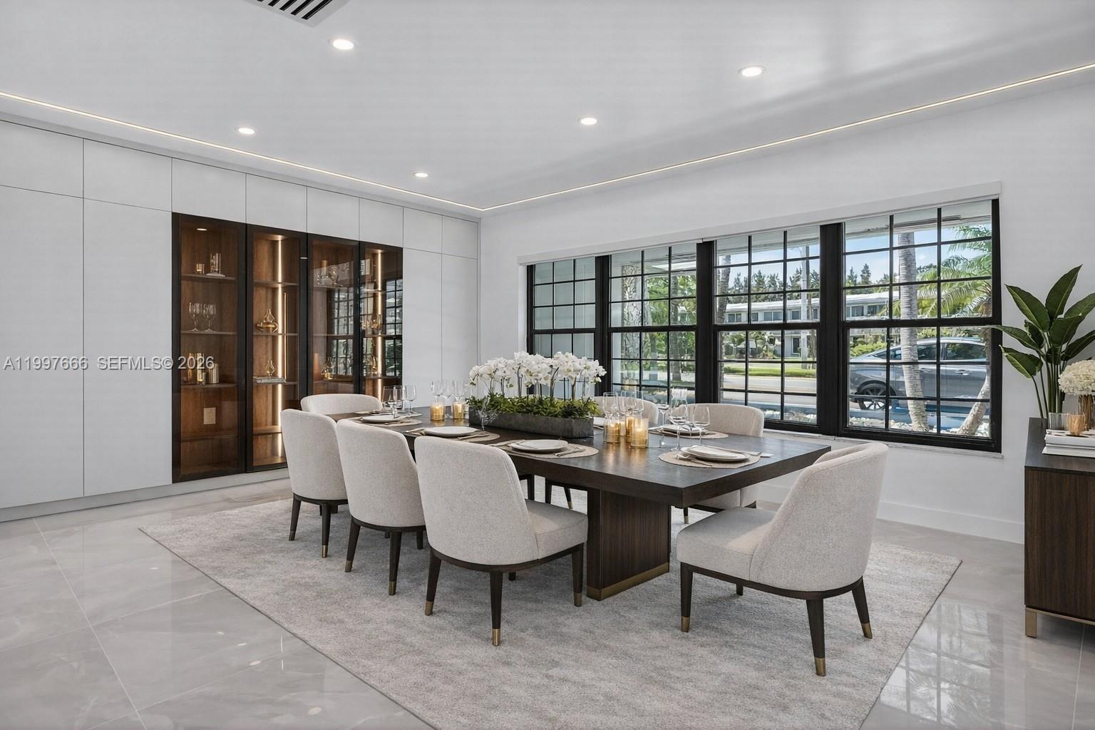 607 Layne Blvd Hallandale Beach, FL 33009