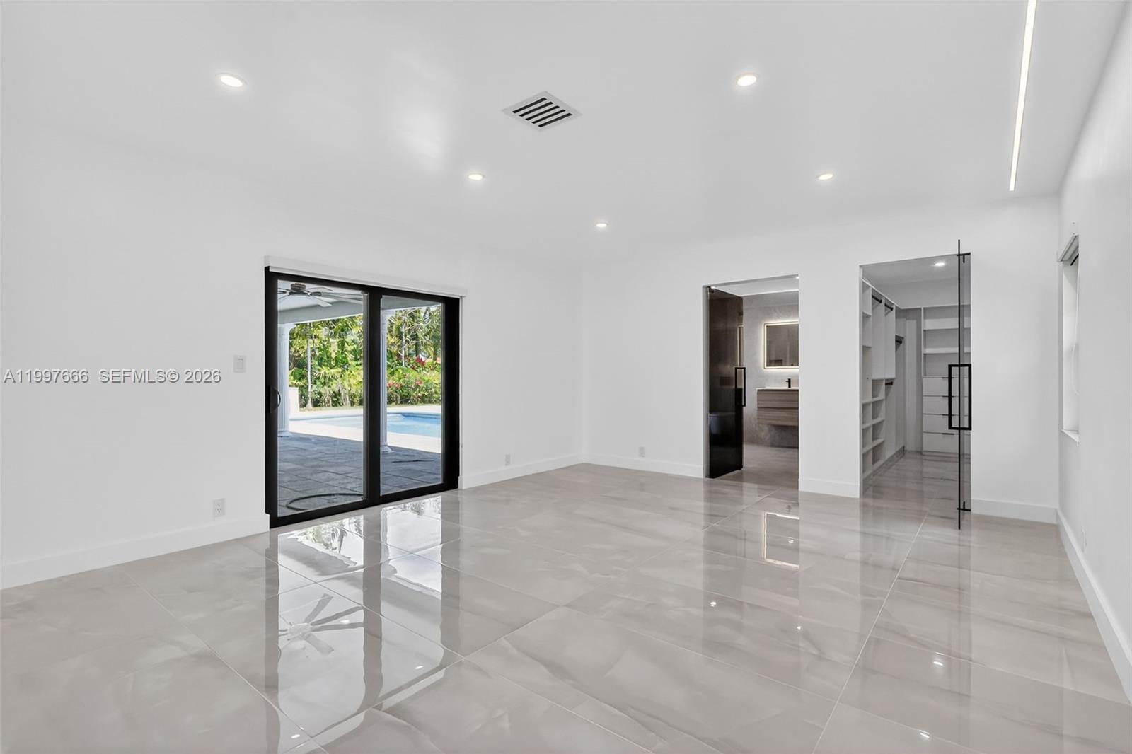 607 Layne Blvd Hallandale Beach, FL 33009