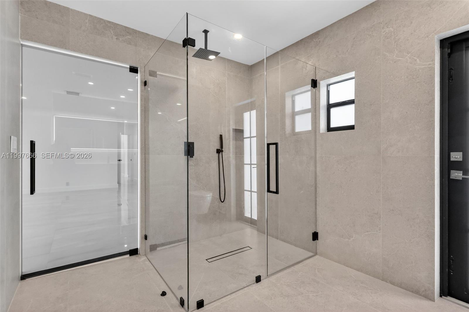 607 Layne Blvd Hallandale Beach, FL 33009