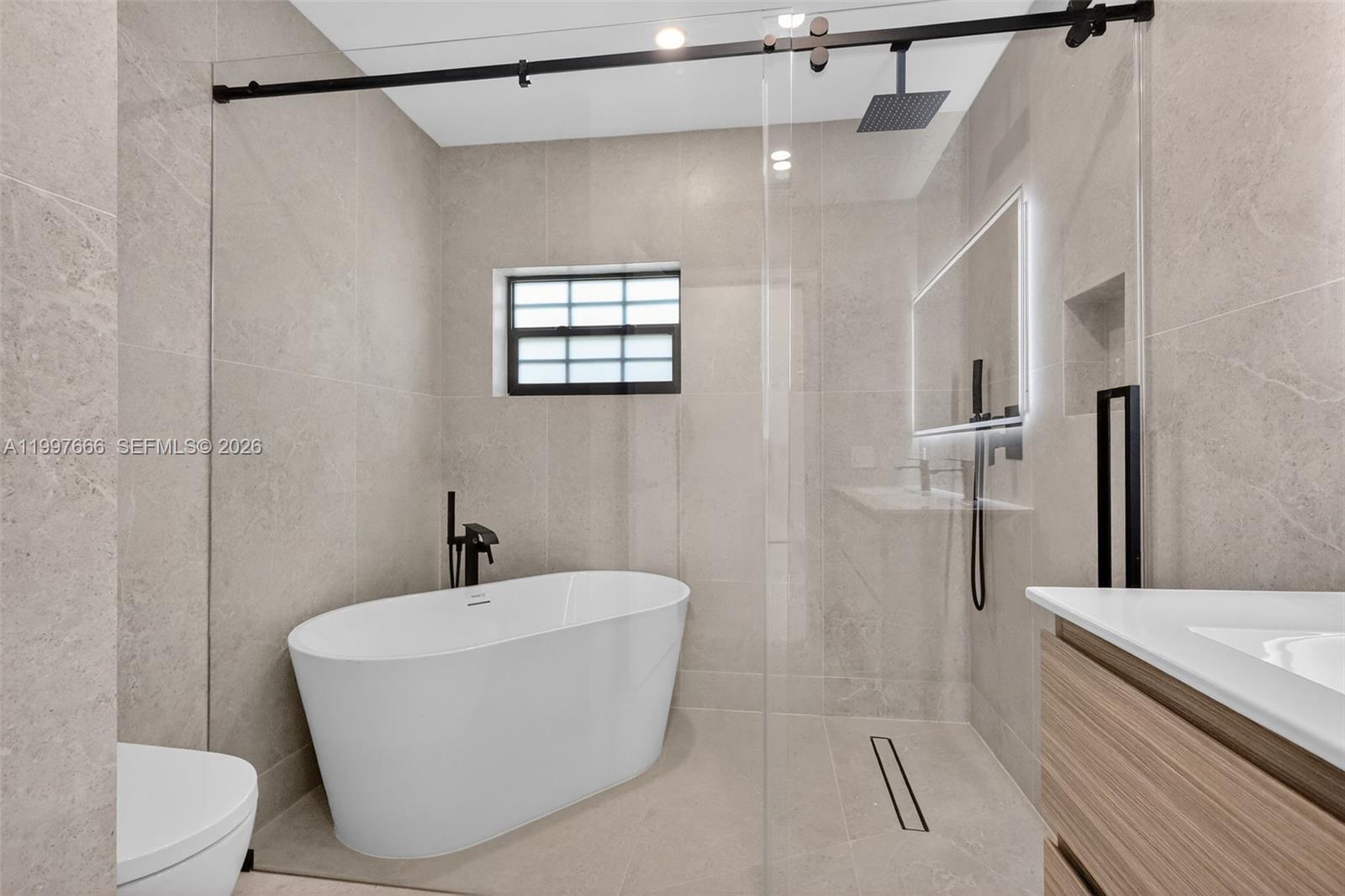 607 Layne Blvd Hallandale Beach, FL 33009