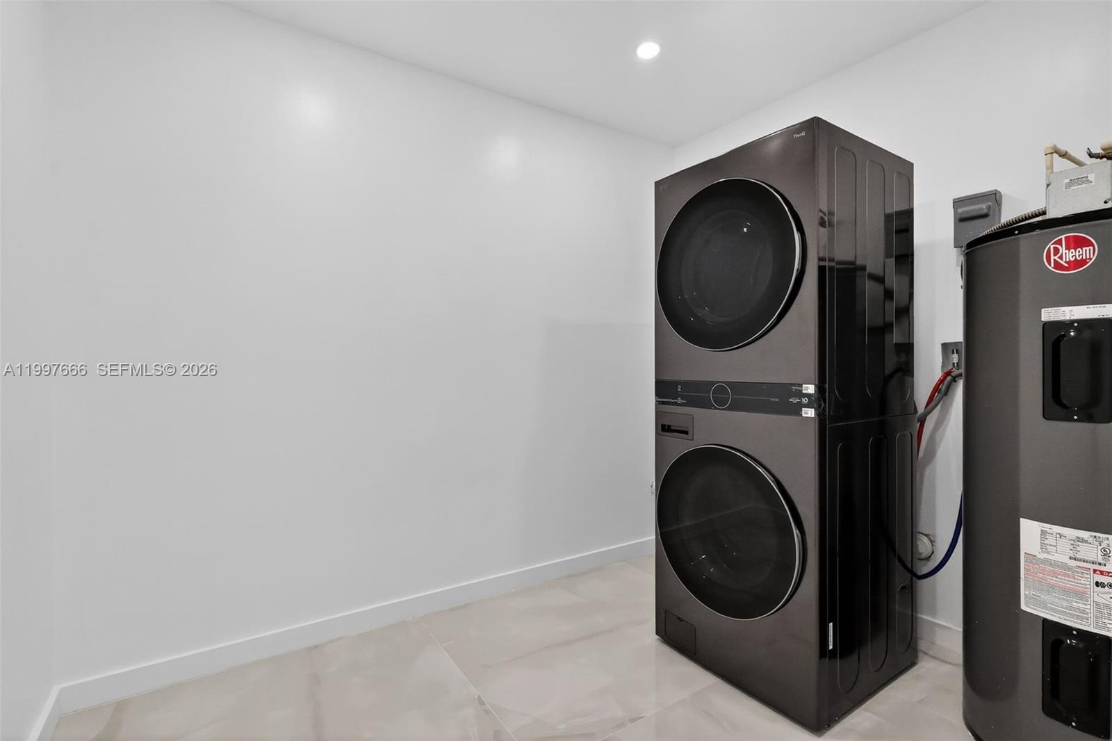 607 Layne Blvd Hallandale Beach, FL 33009