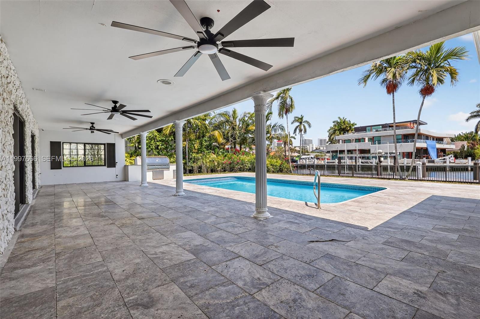 607 Layne Blvd Hallandale Beach, FL 33009