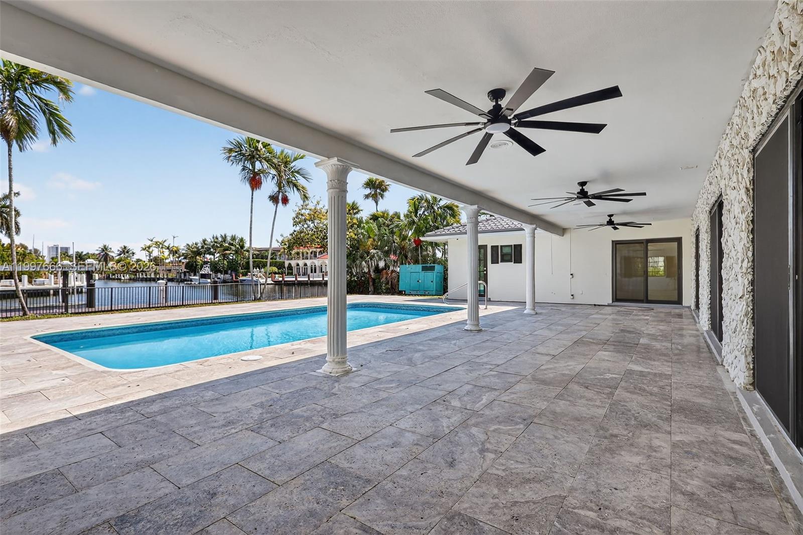 607 Layne Blvd Hallandale Beach, FL 33009