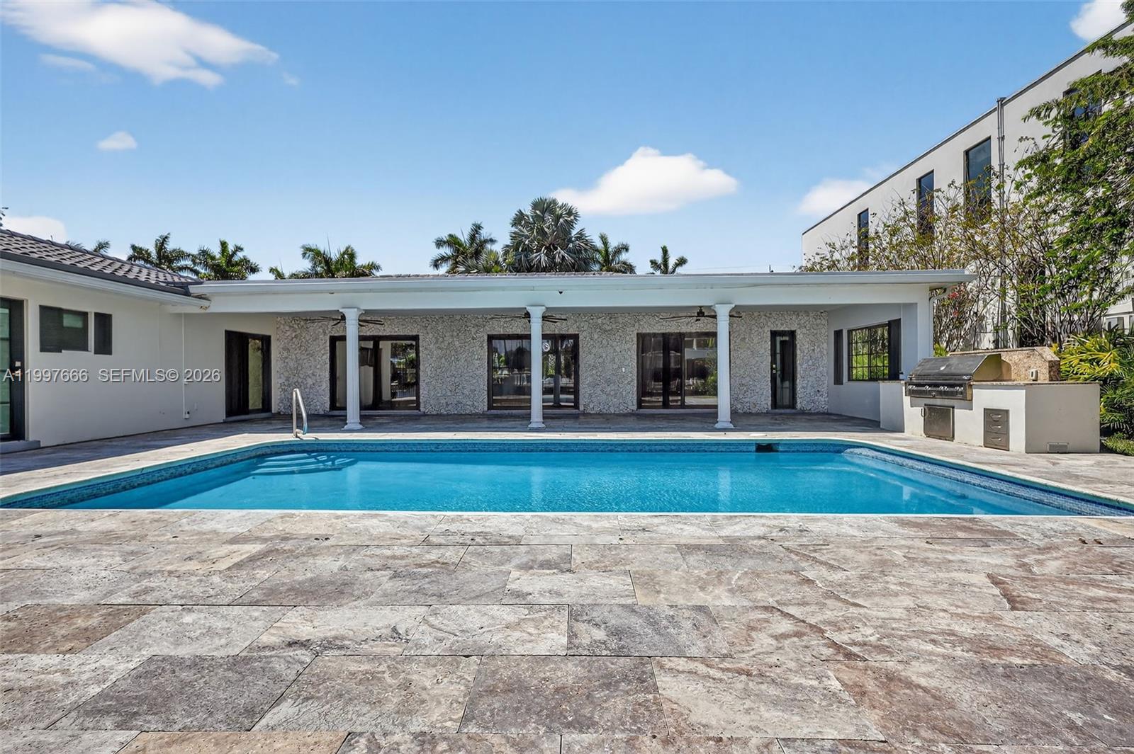 607 Layne Blvd Hallandale Beach, FL 33009