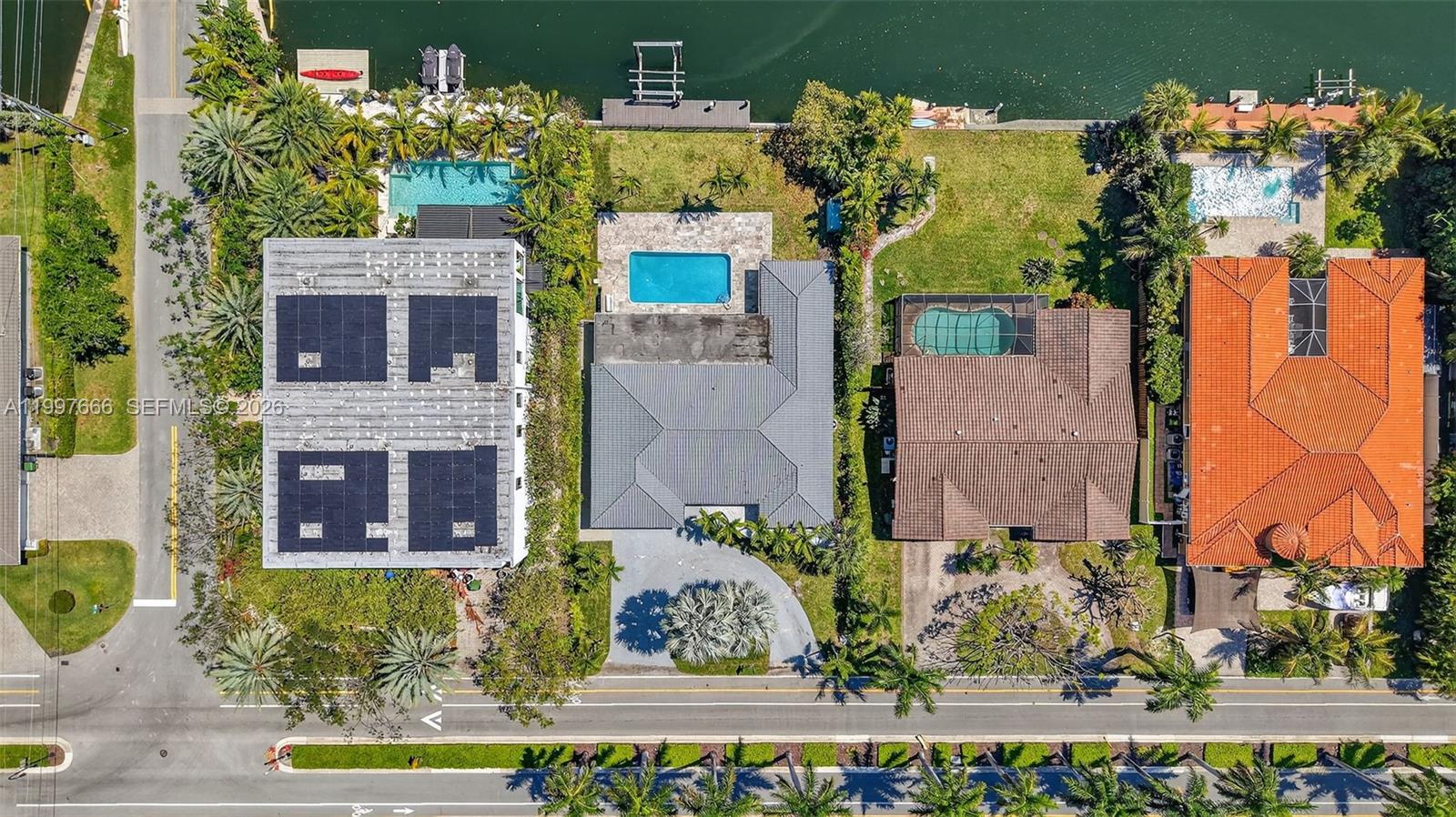 607 Layne Blvd Hallandale Beach, FL 33009