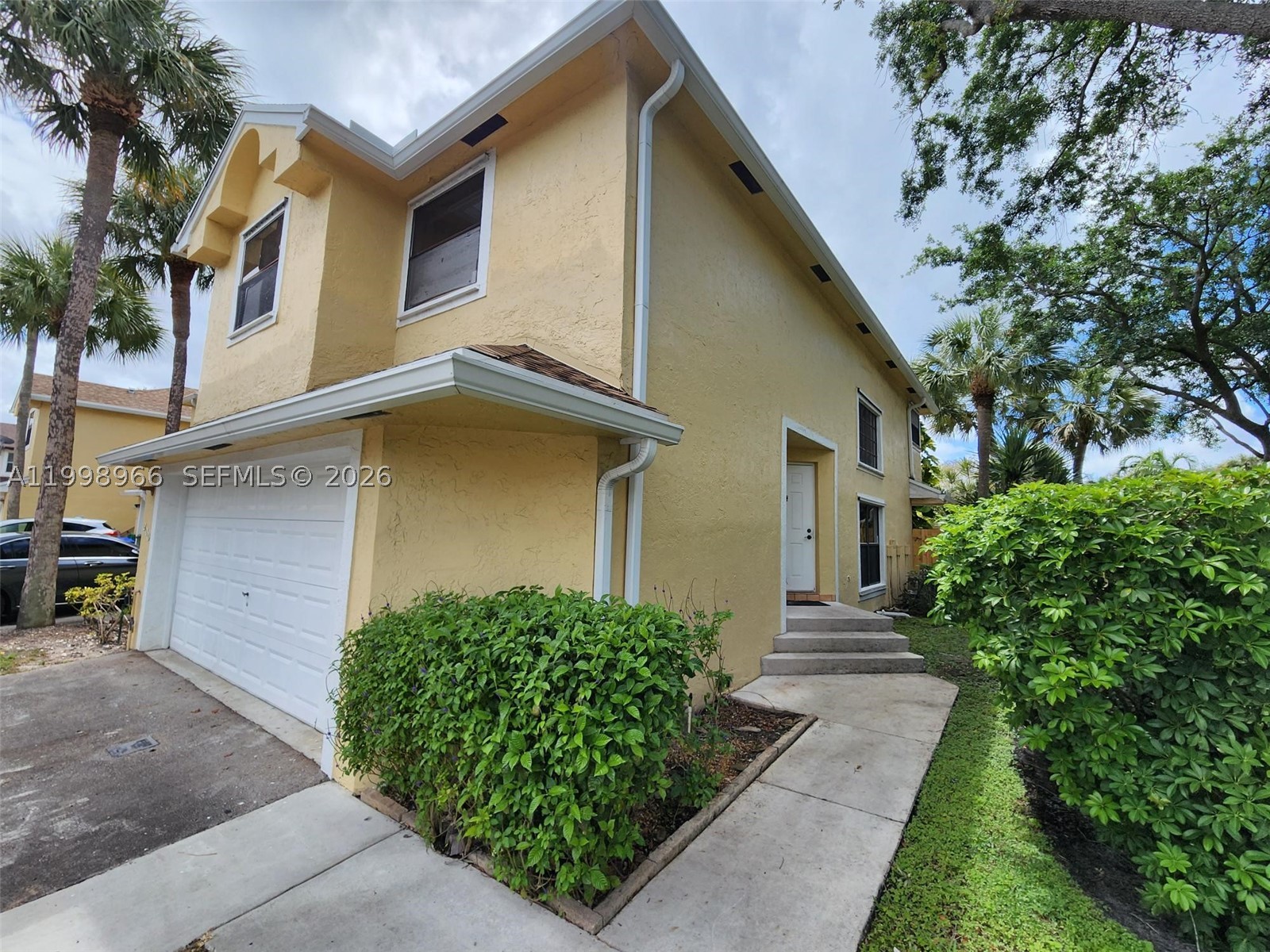200 SW 95th Ter #200