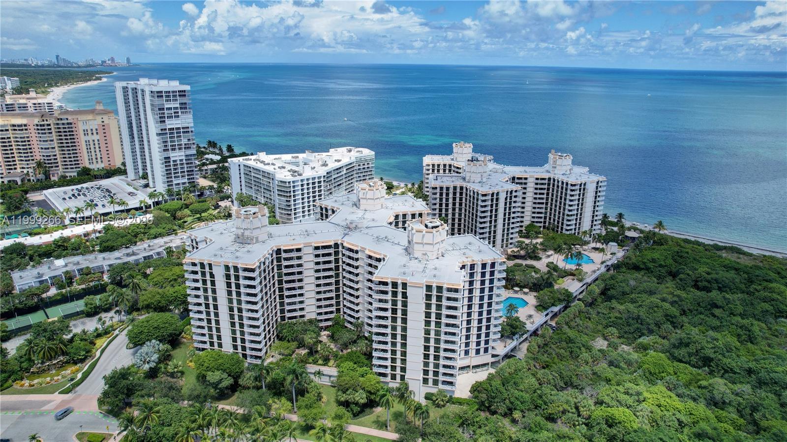 image Towers of Key Biscayne19