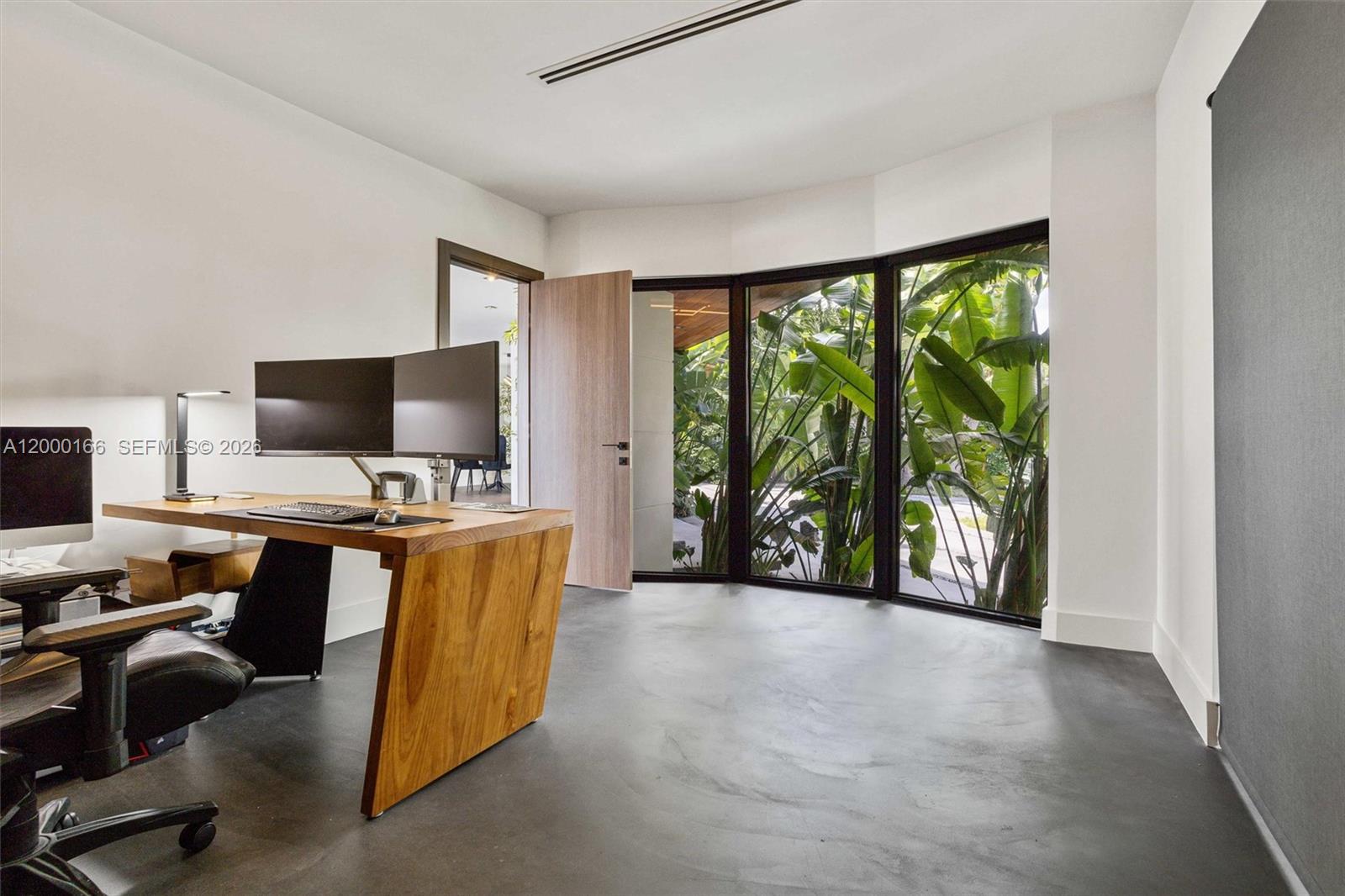 1982 NE 119th Rd North Miami, FL 33181