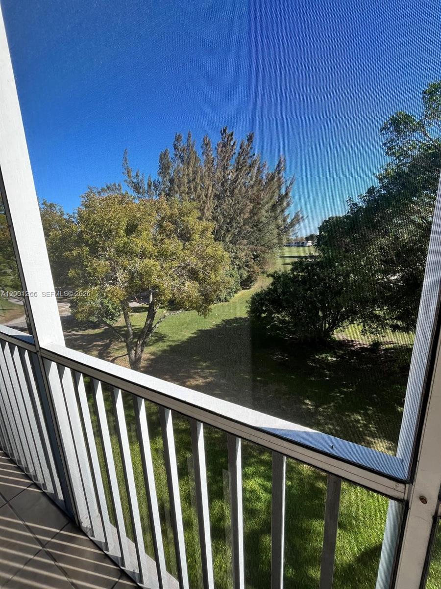 3200 N Palm Aire Dr #407 Pompano Beach, FL 33069