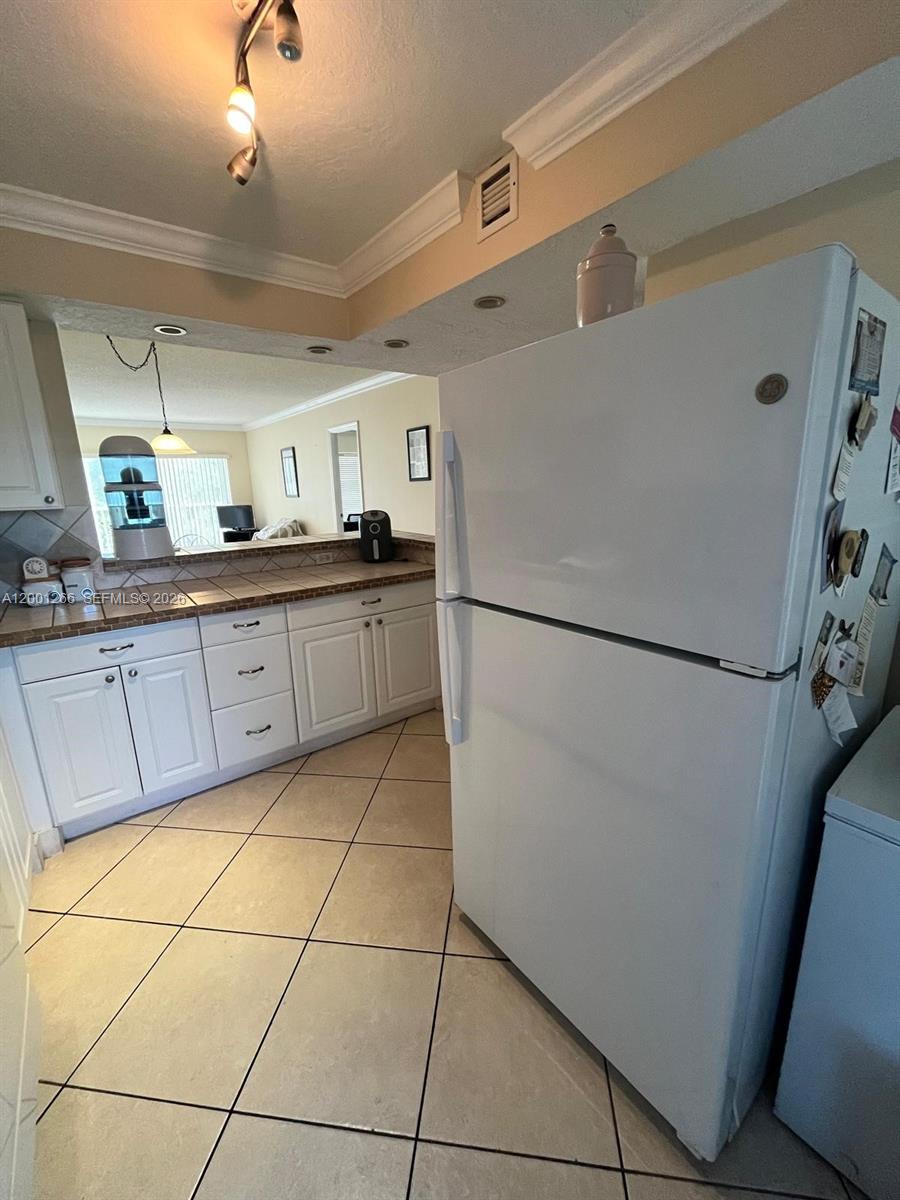 3200 N Palm Aire Dr #407 Pompano Beach, FL 33069