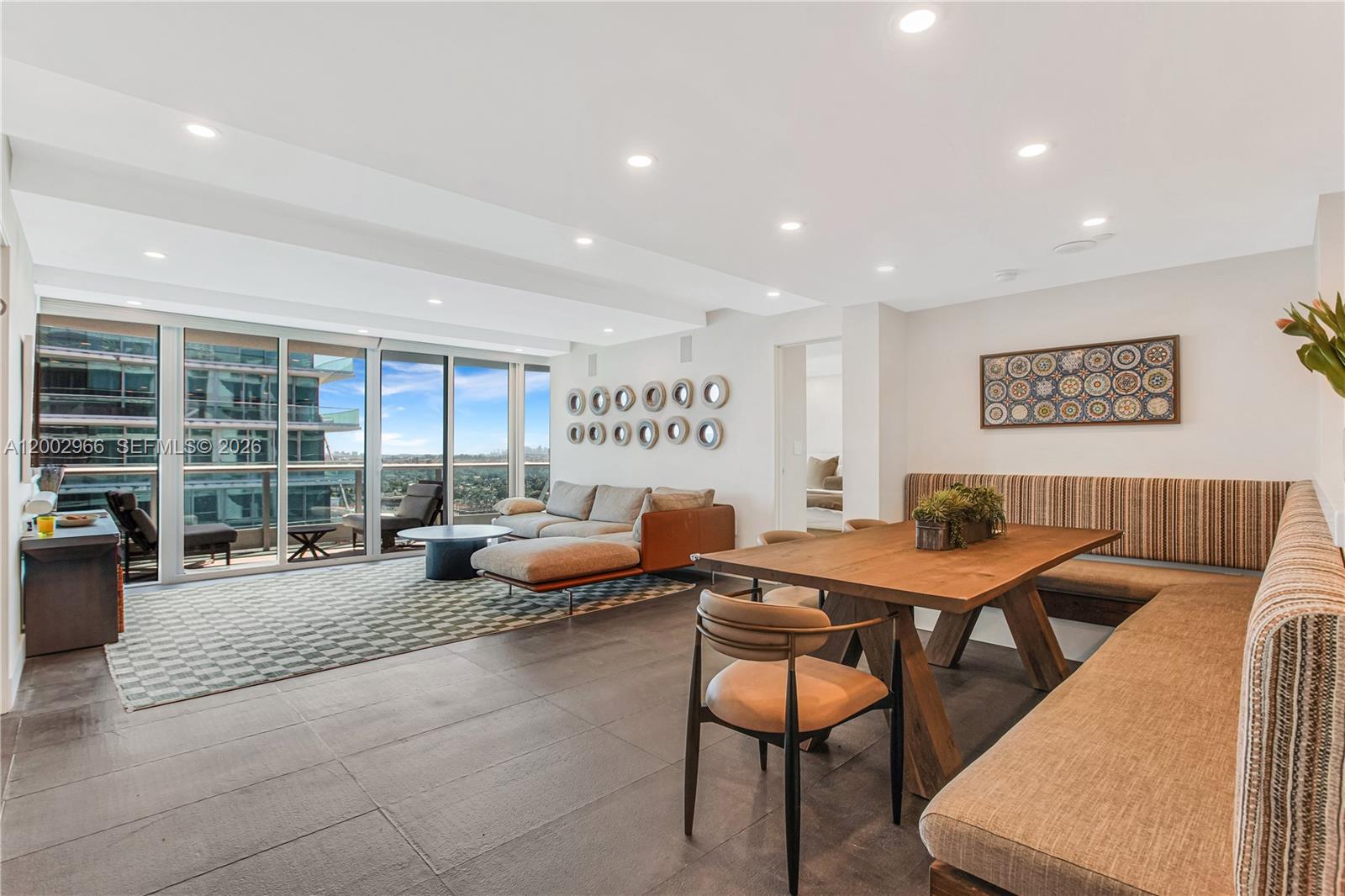 9401 Collins Ave #1004