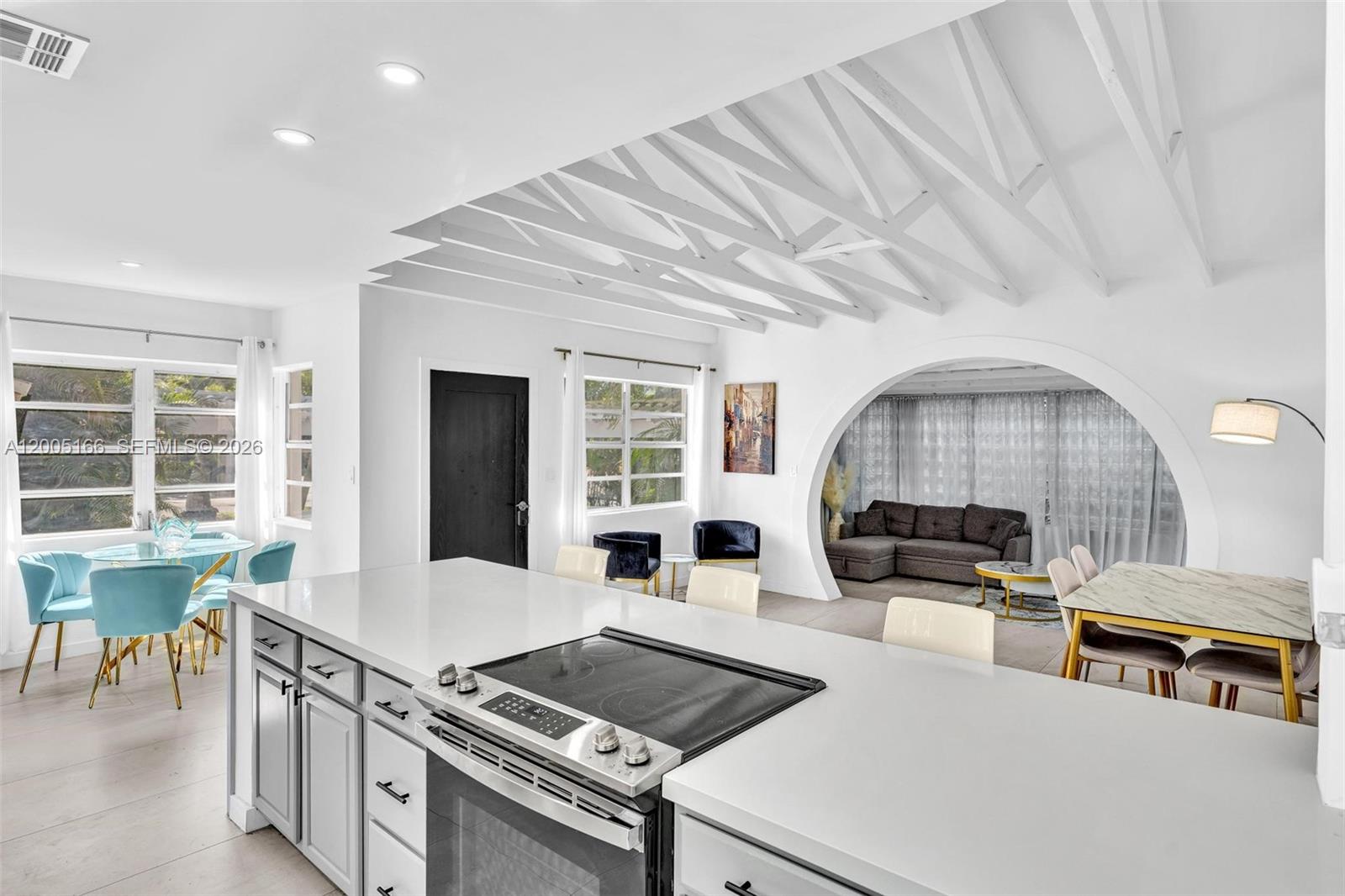 9264 Byron Ave Surfside, FL 33154