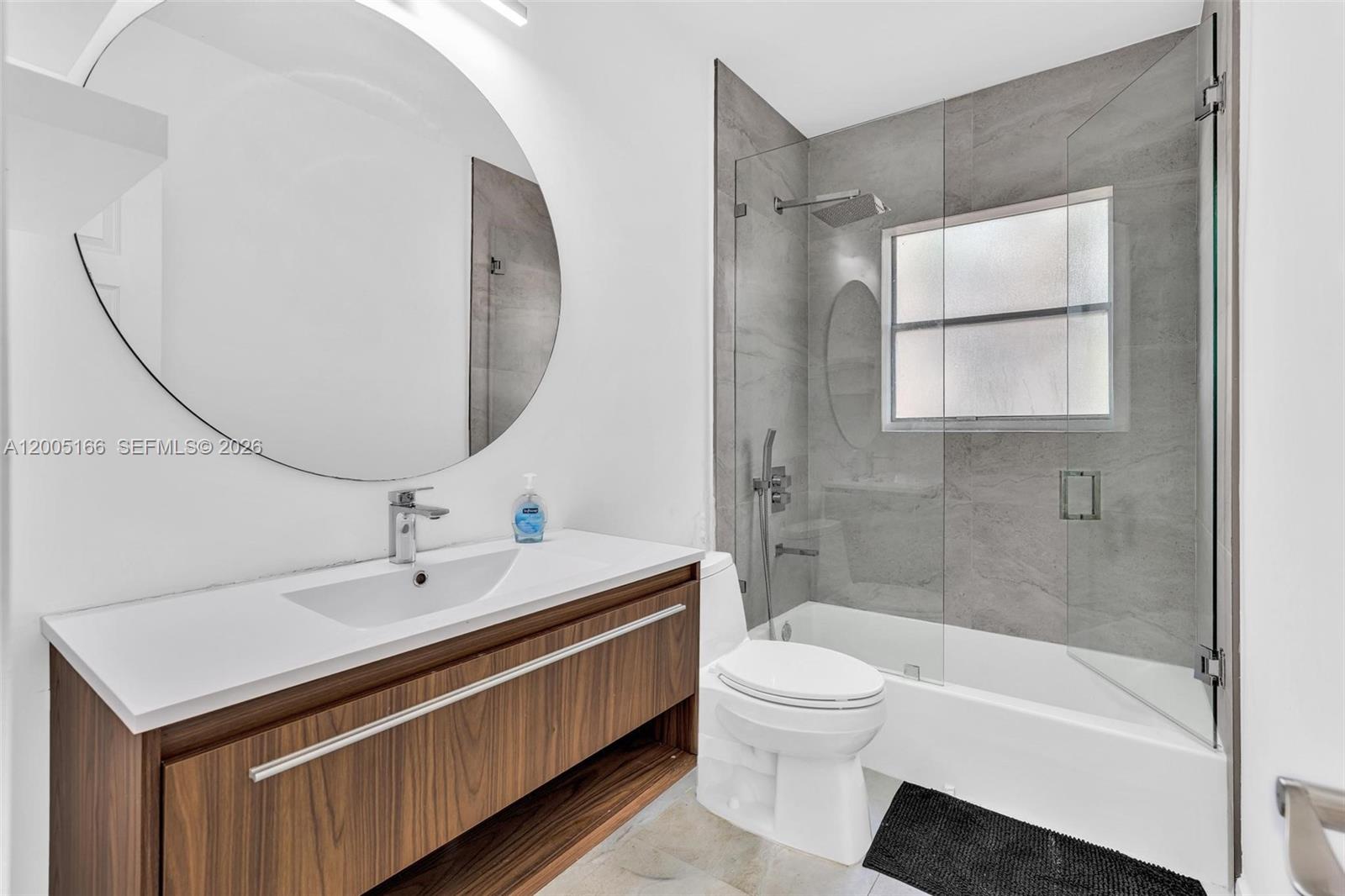 9264 Byron Ave Surfside, FL 33154