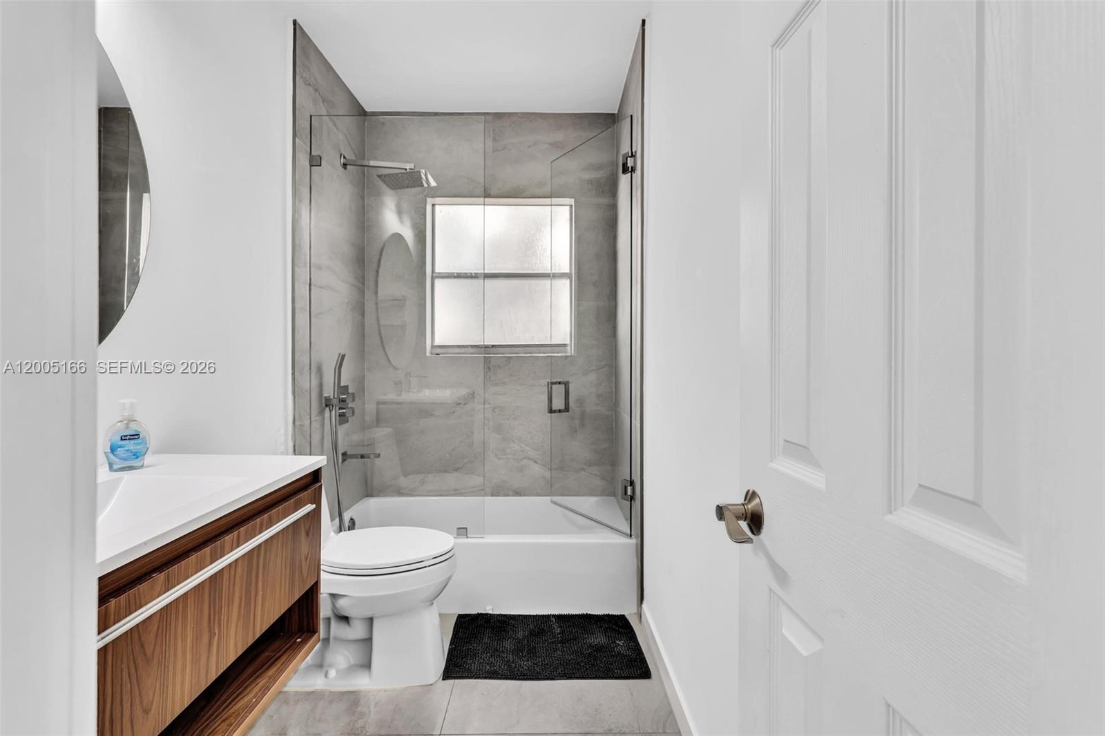 9264 Byron Ave Surfside, FL 33154