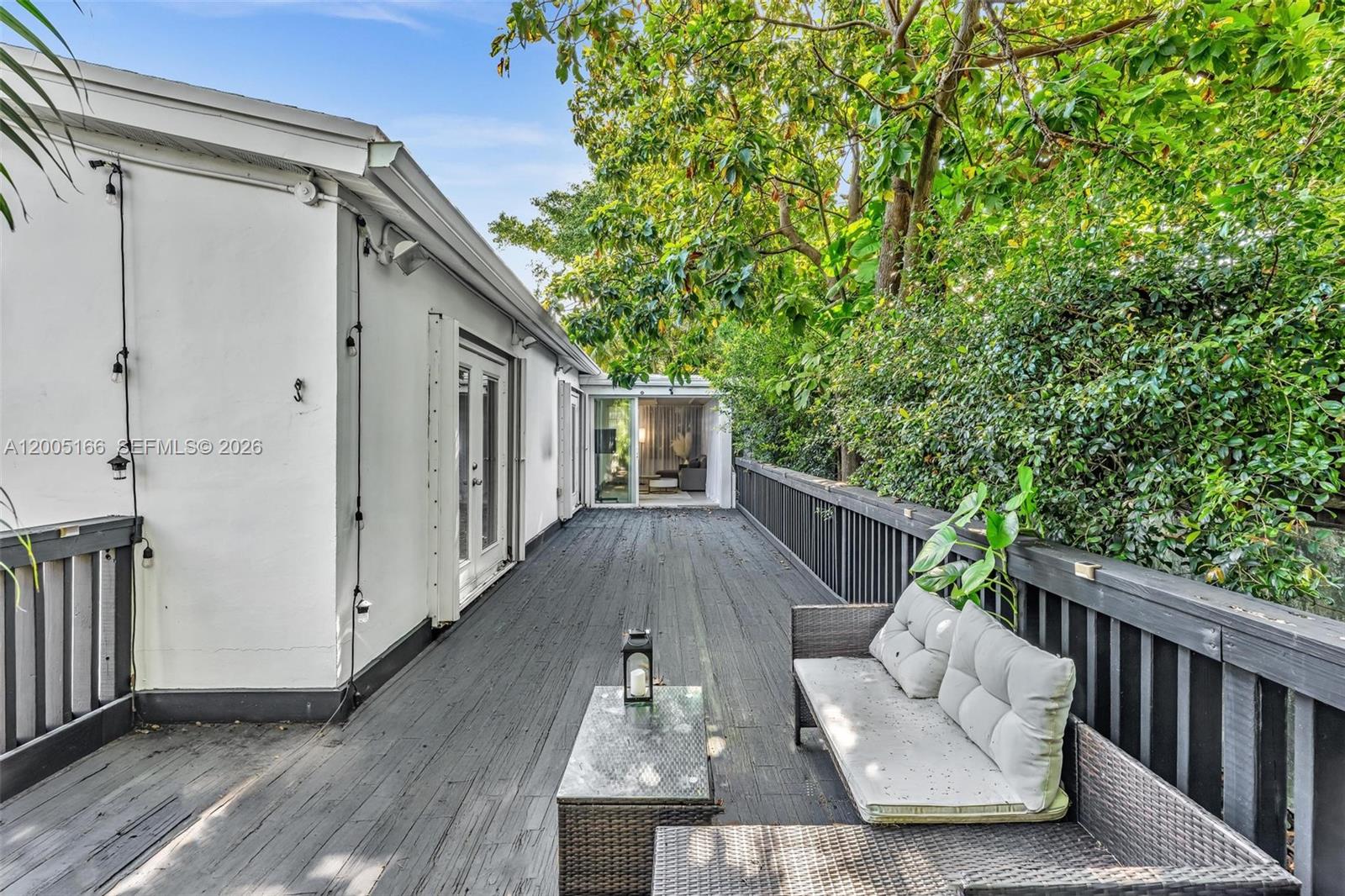 9264 Byron Ave Surfside, FL 33154