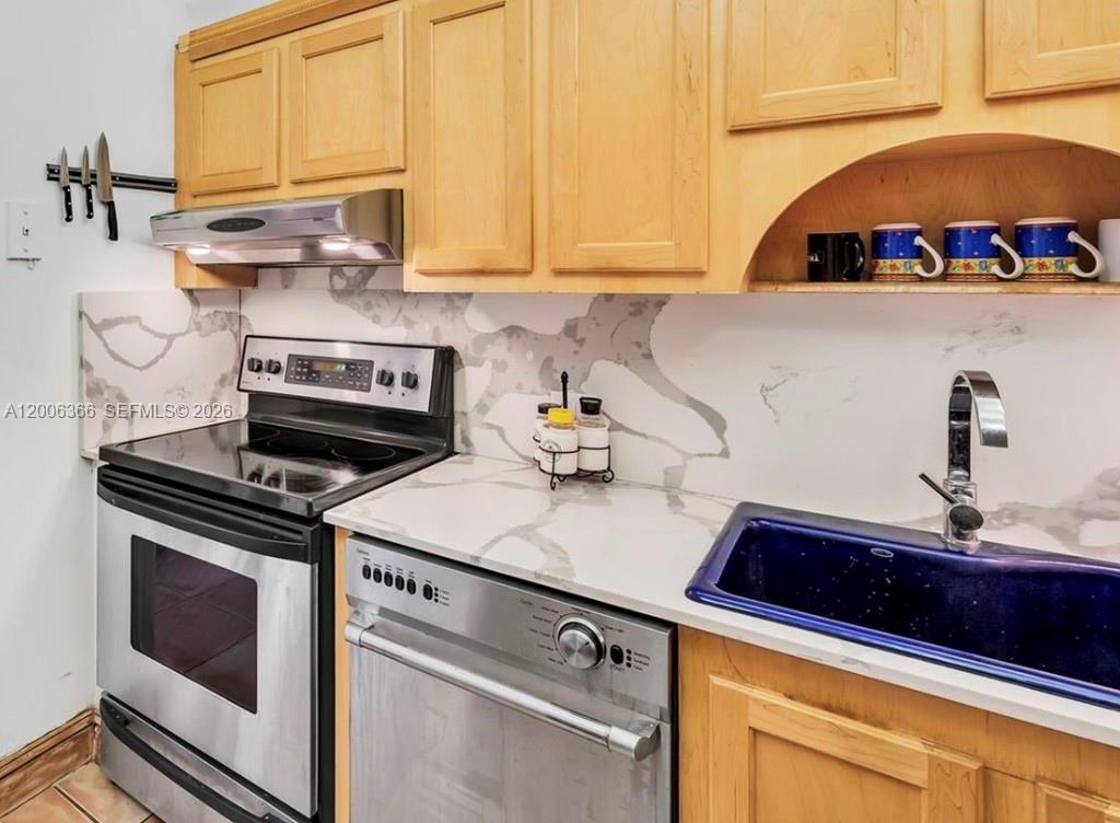 Undisclosed Address Aventura, FL 33180