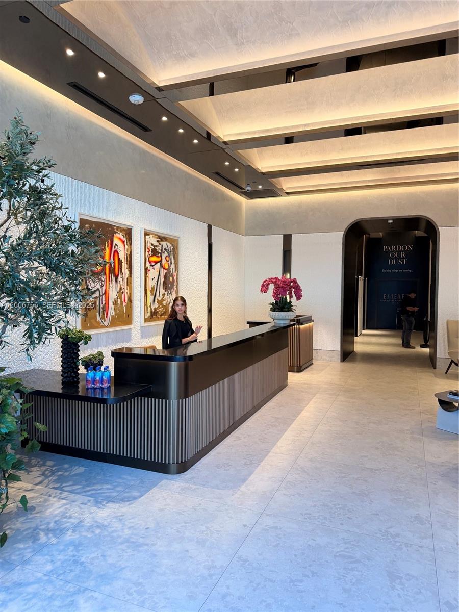 image E11EVEN Hotel & Residences9