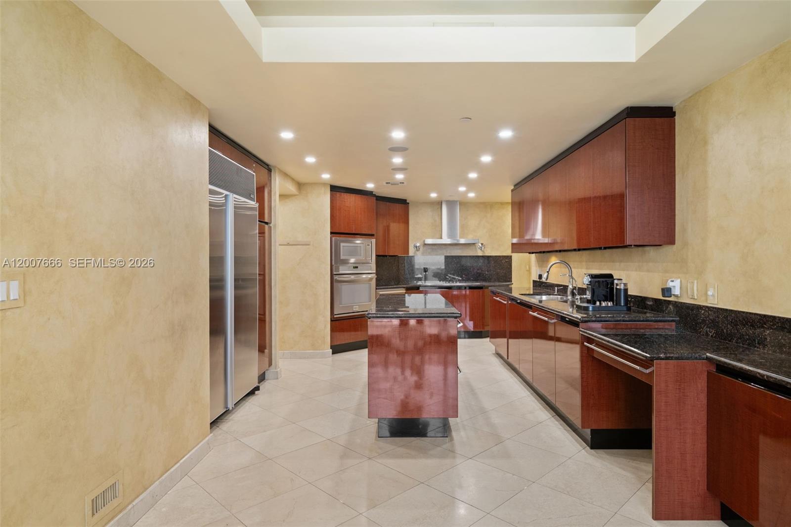 9999 Collins Ave #6G Bal Harbour, FL 33154