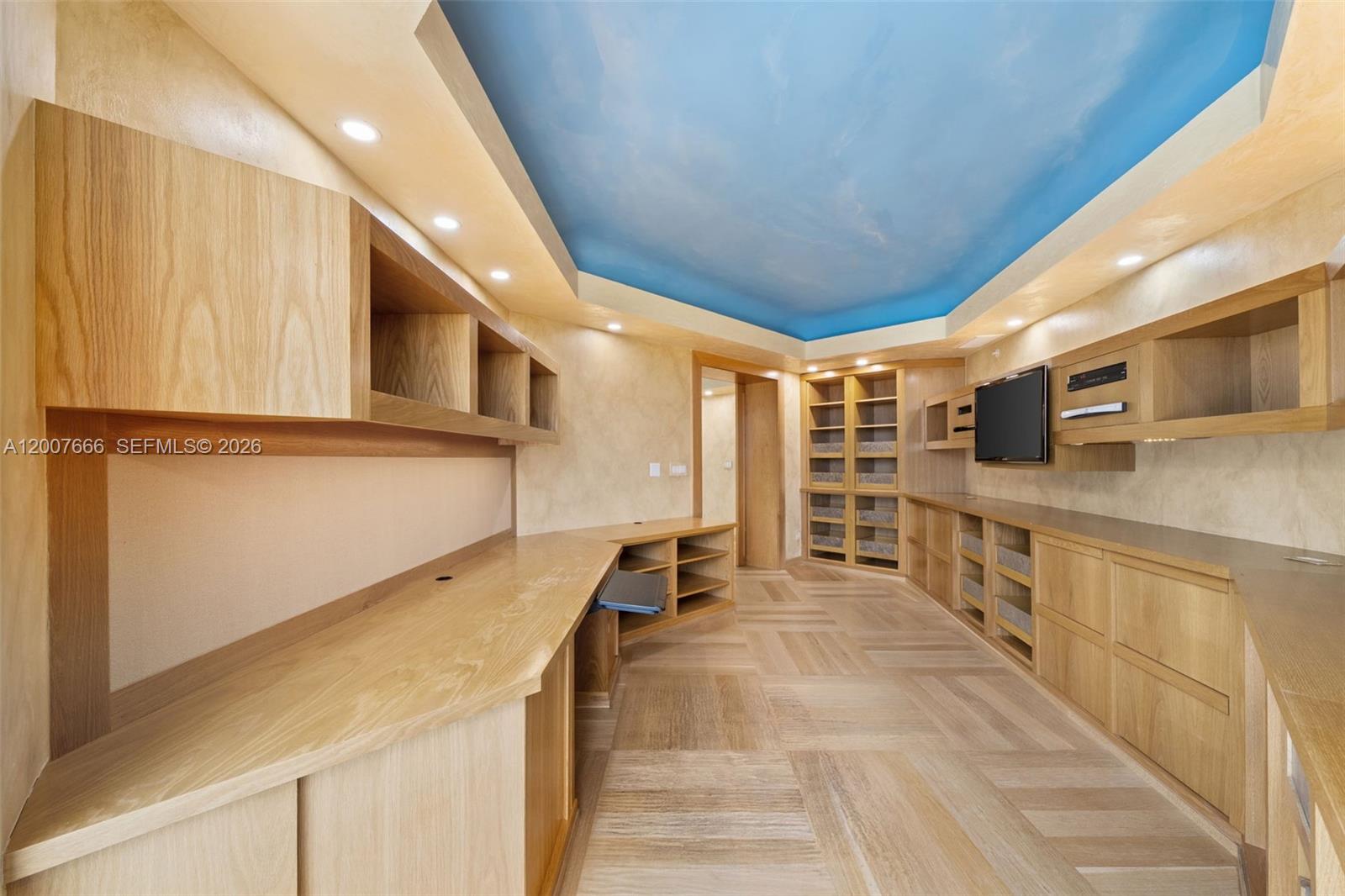 9999 Collins Ave #6G Bal Harbour, FL 33154